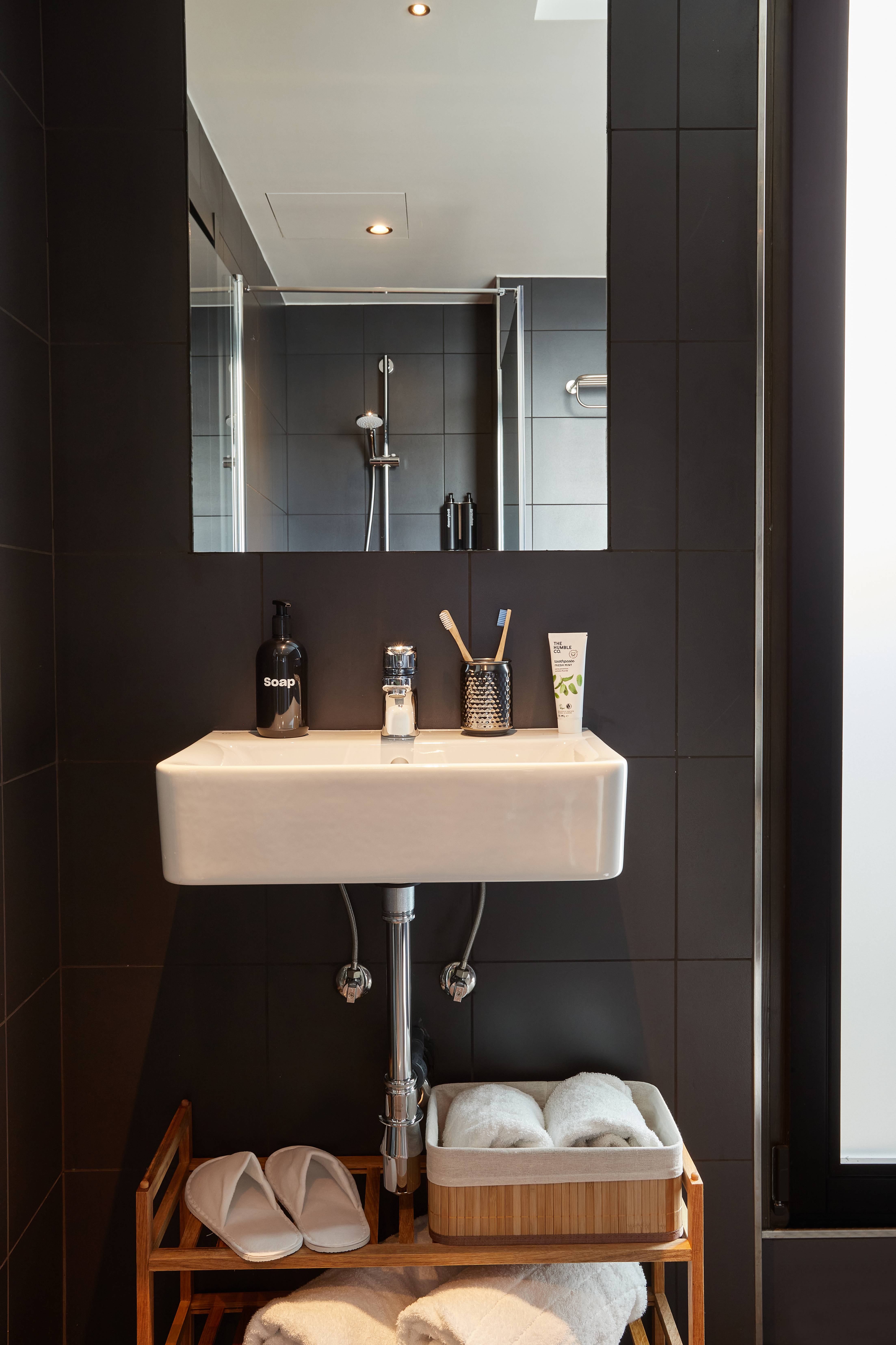 Double or Twin Deluxe King Bed