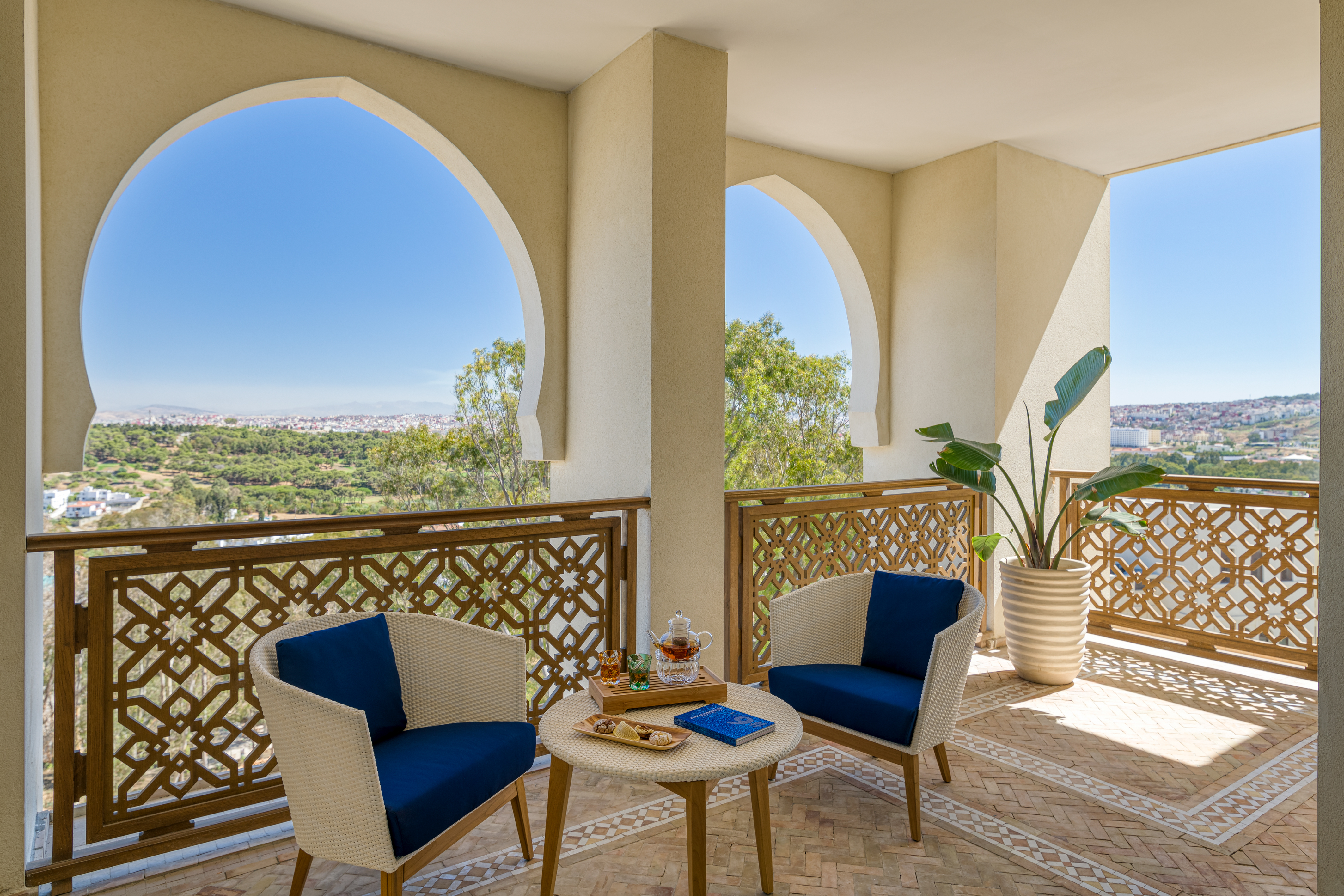 Twin Deluxe with Views