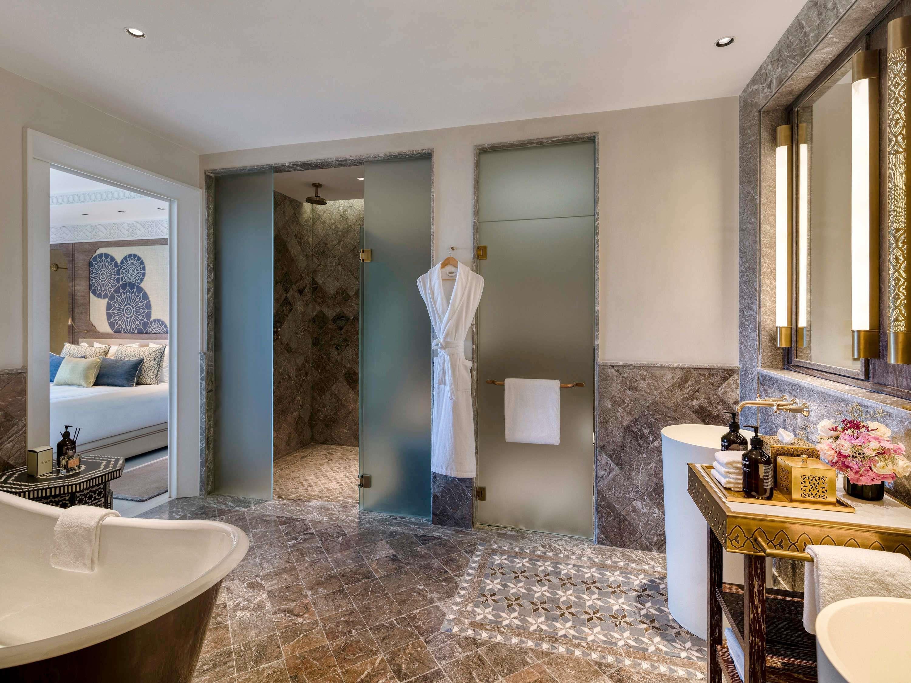 Junior Suite King Size Bed