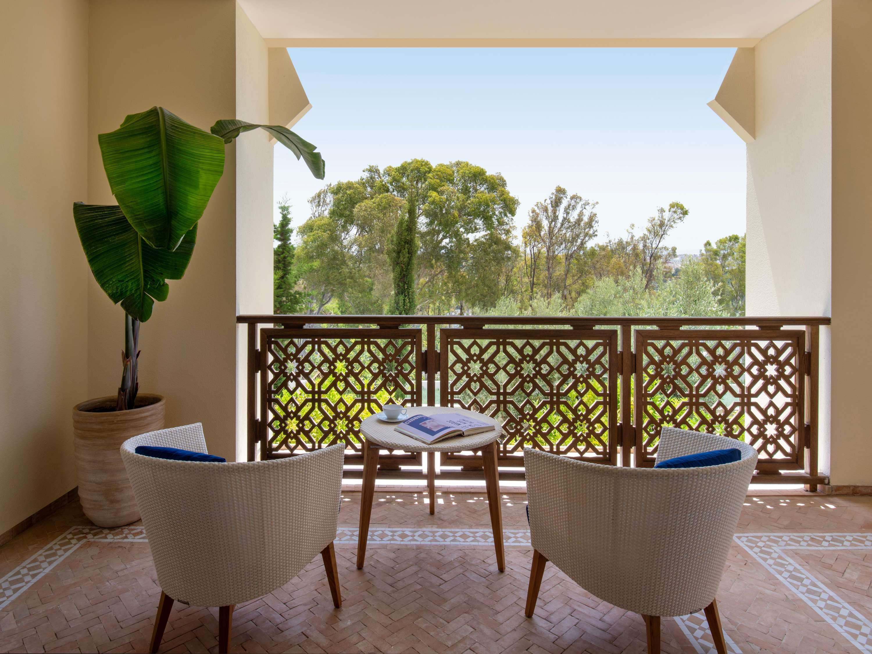 Double Deluxe King Bed