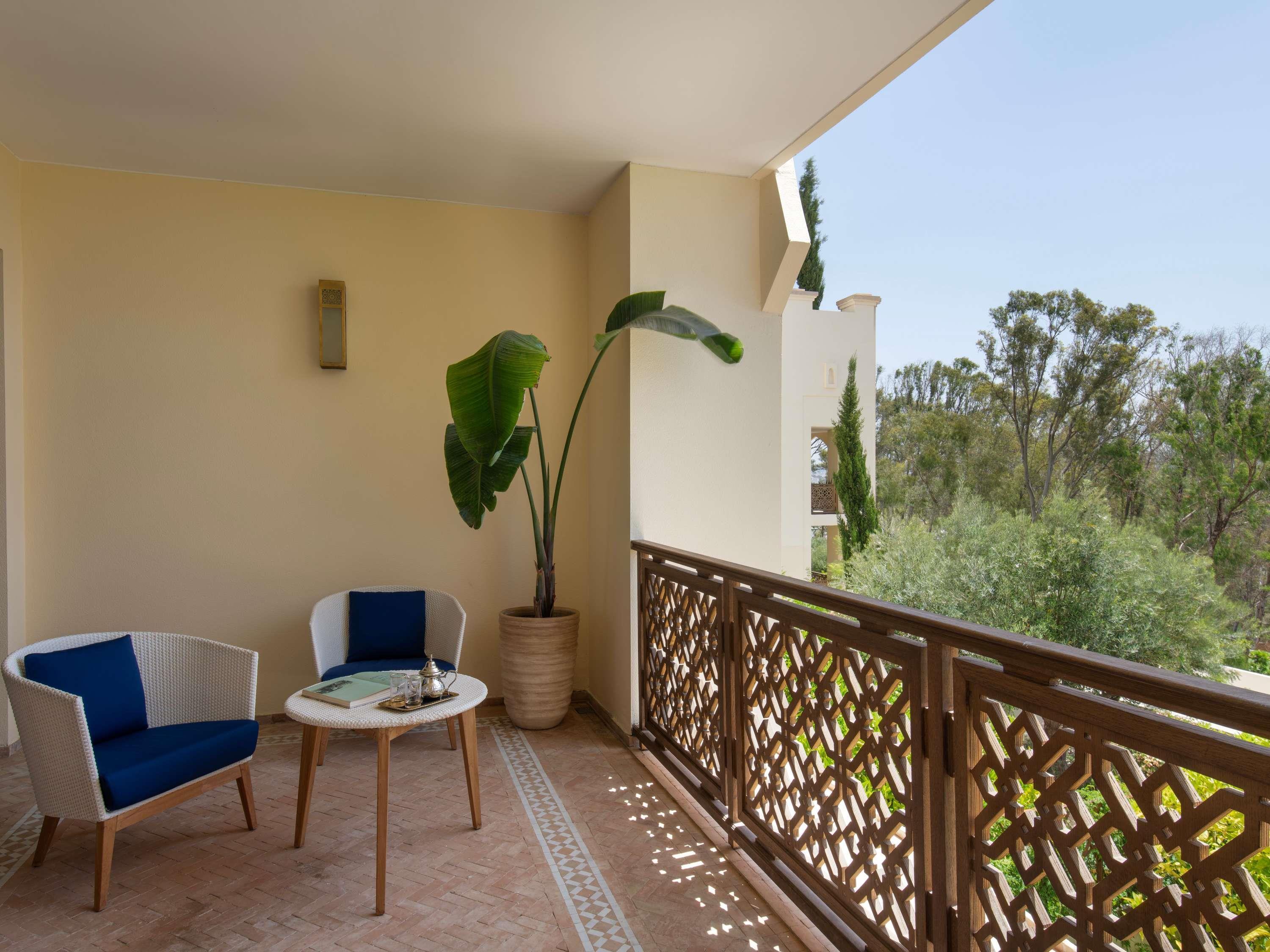 Double Deluxe King Bed