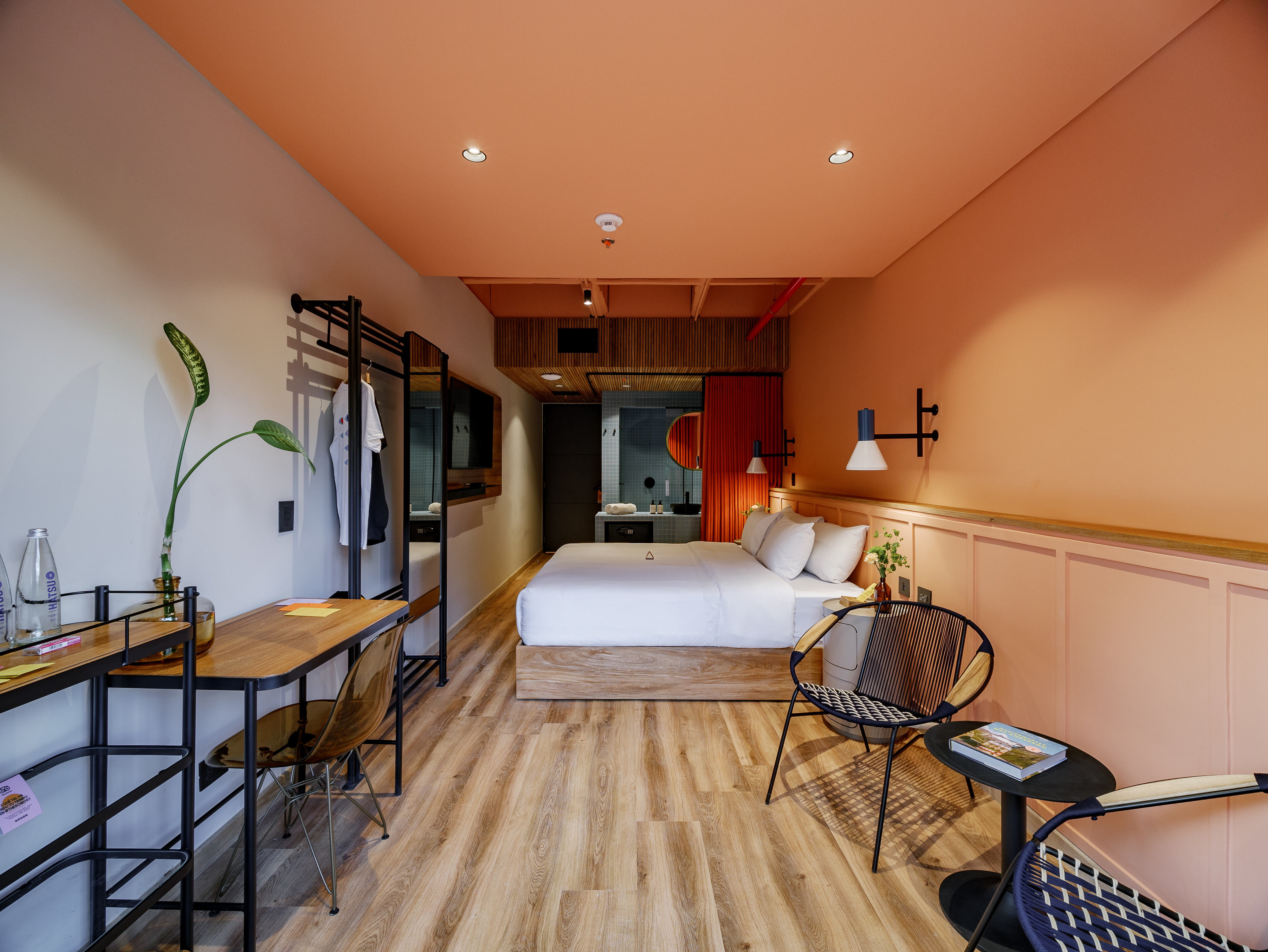 Double Deluxe King Bed