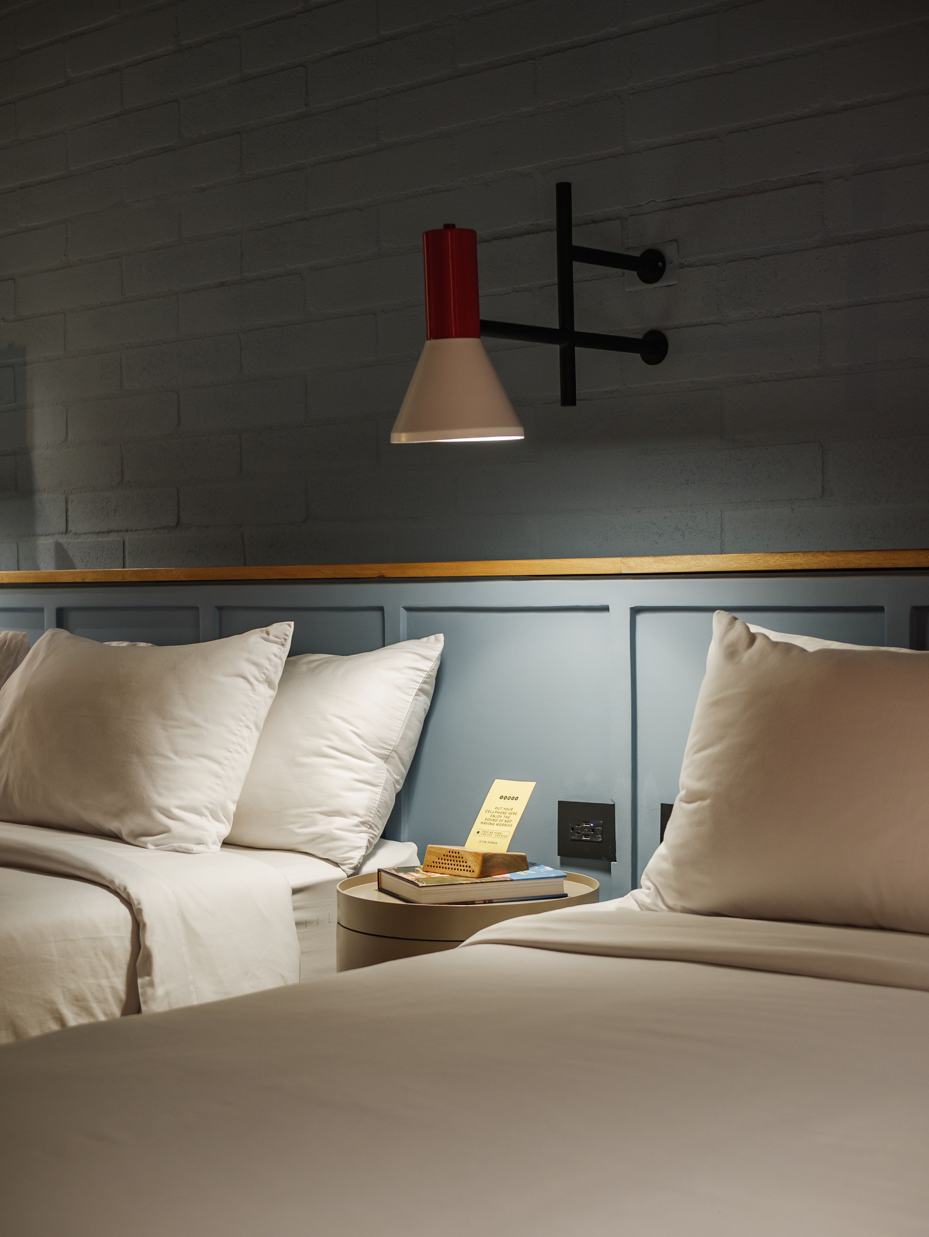 Quadruple Queen Size Bed