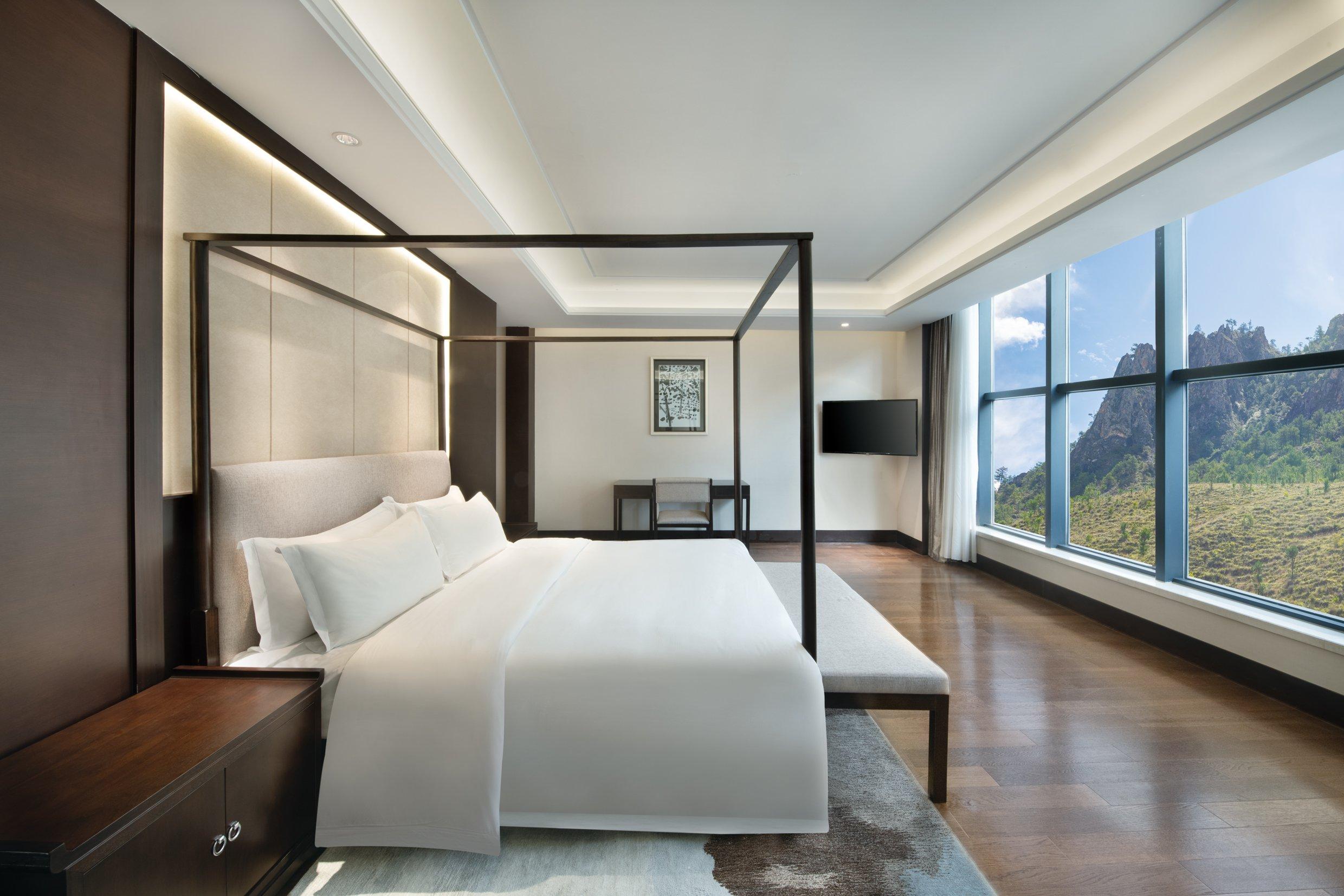 Suite King Bed One Bedroom 