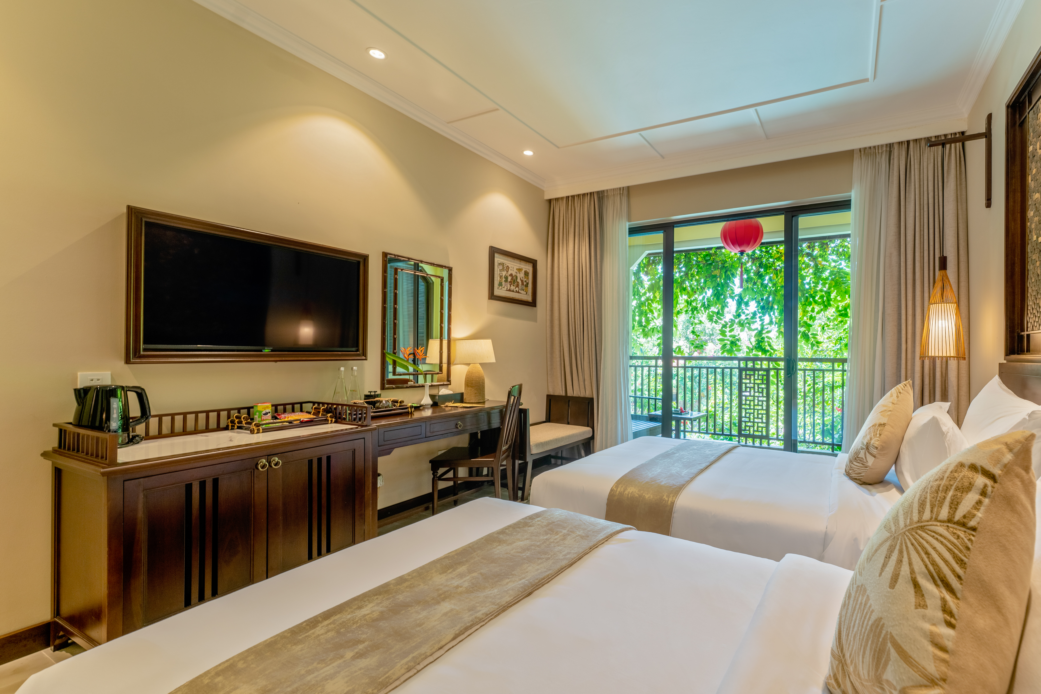 Twin Deluxe Pool View