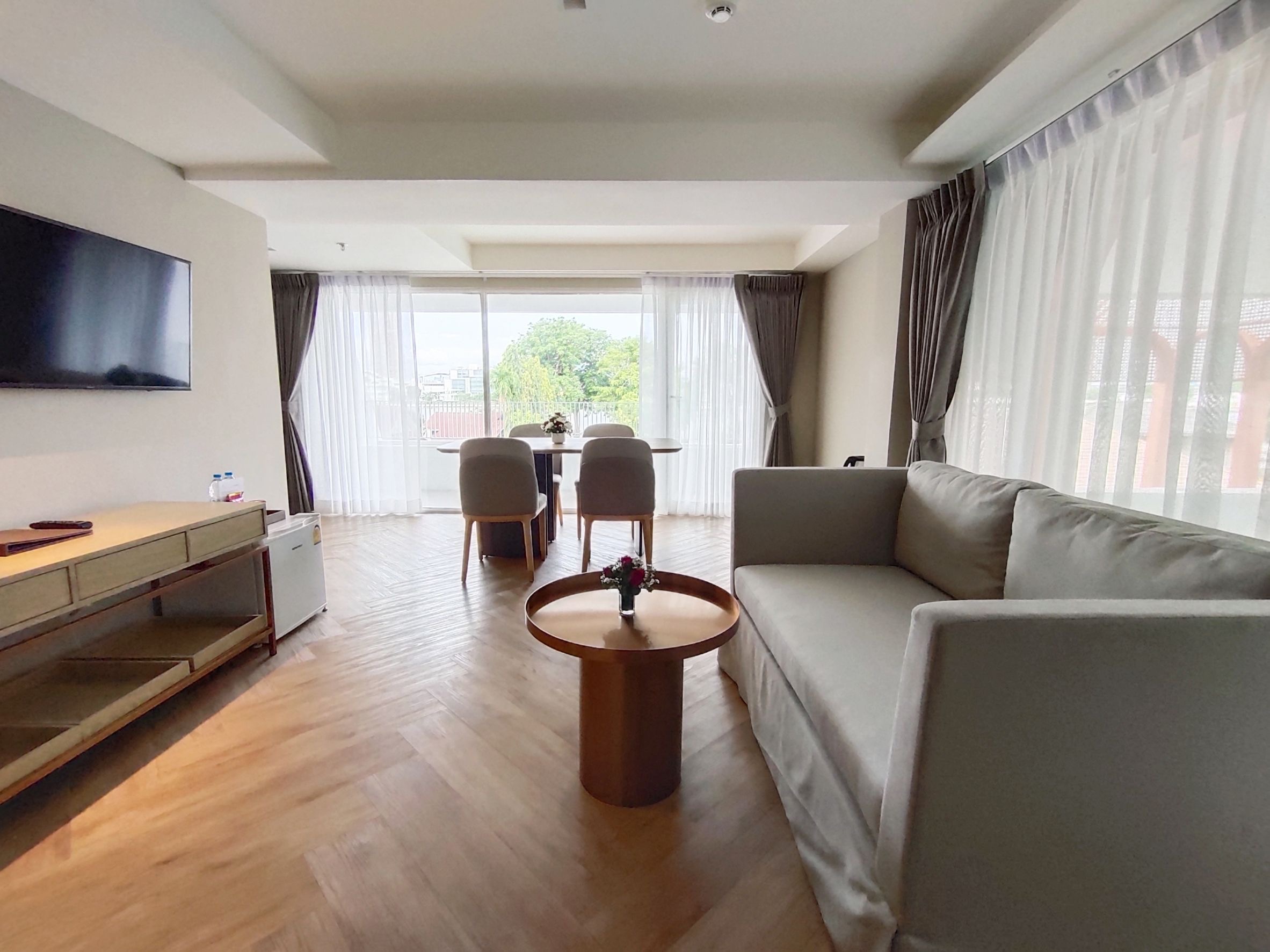 Suite Two Bedrooms with Views