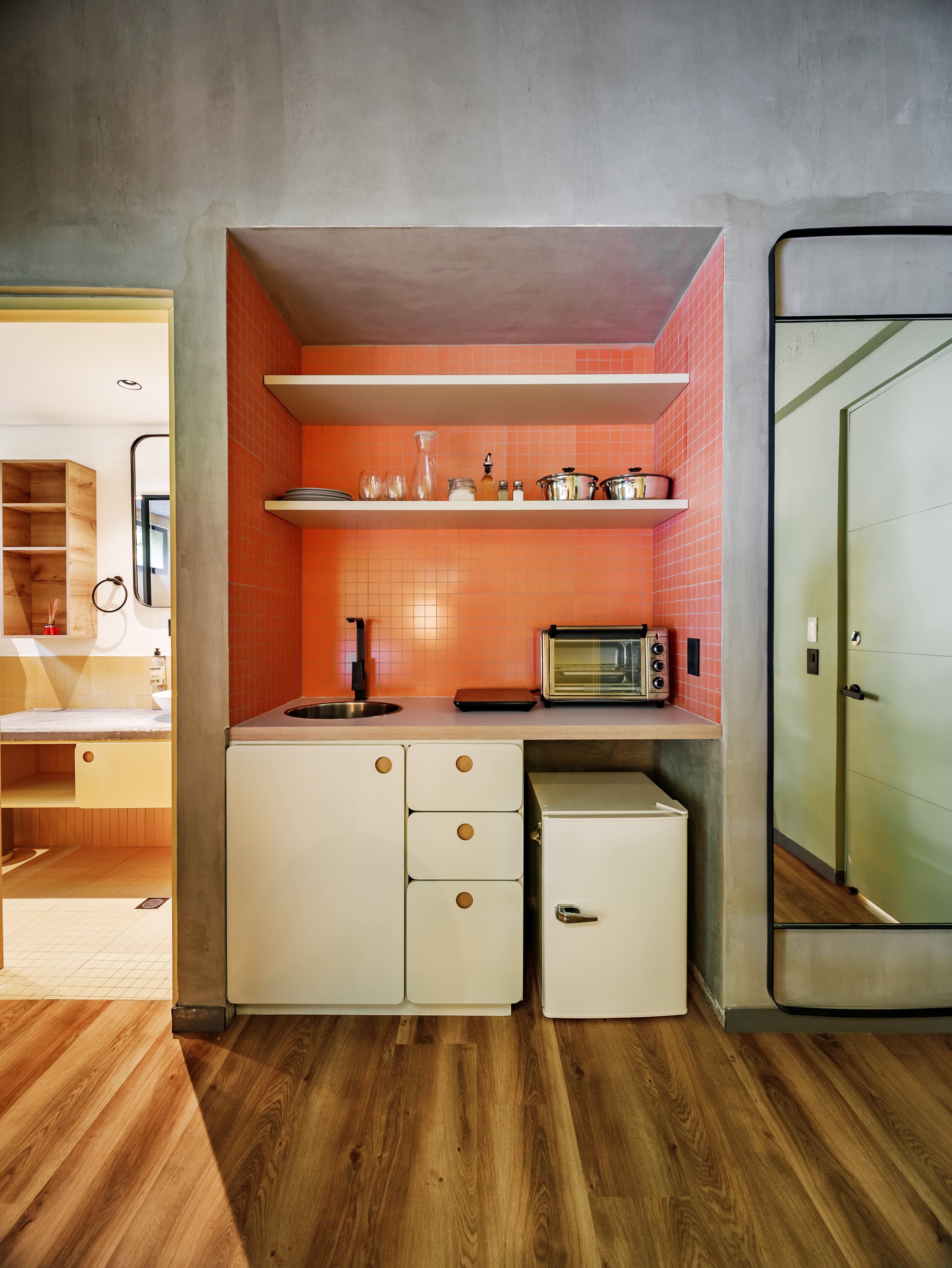 Quadruple Deluxe Queen Bed