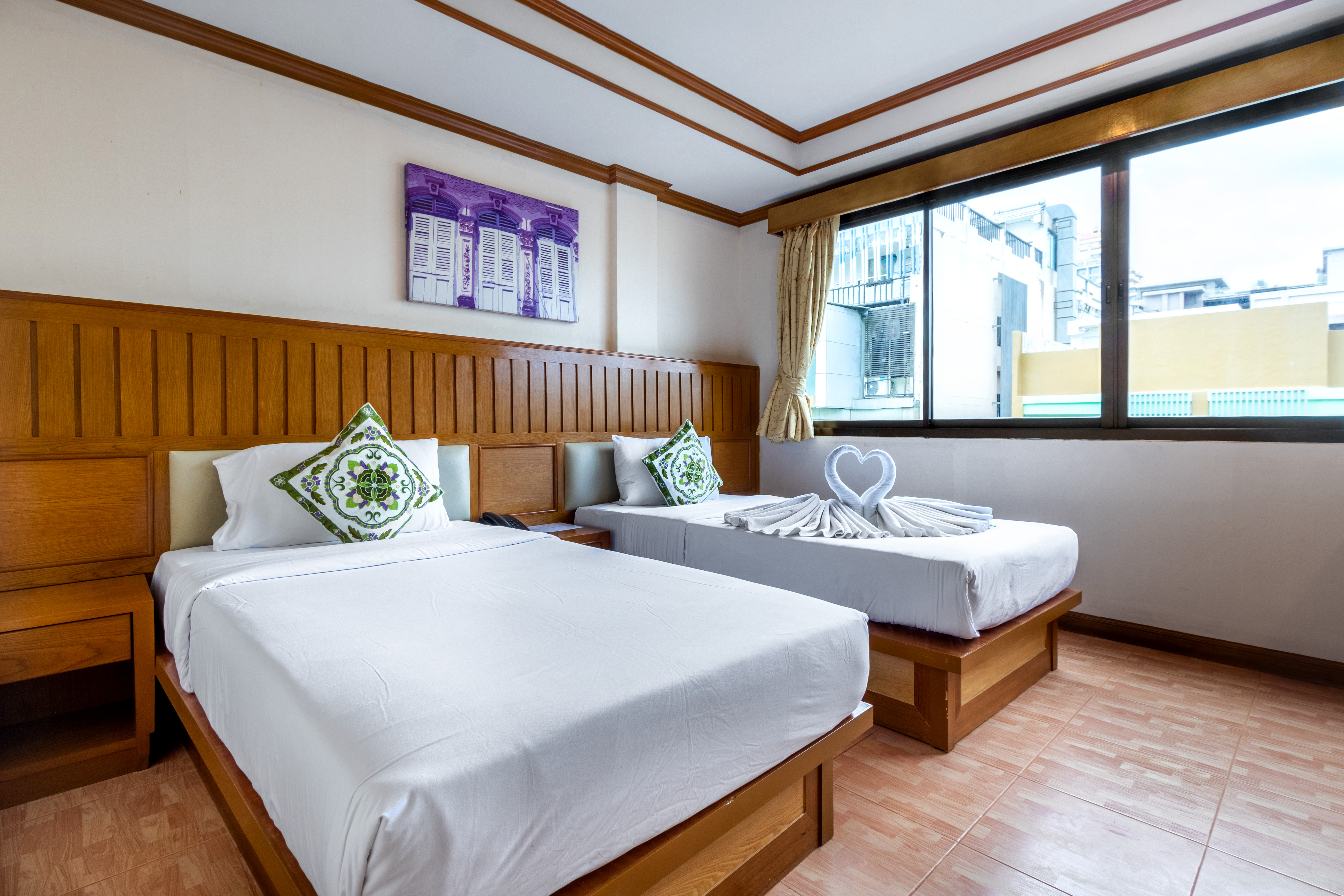 Double Deluxe Two Beds