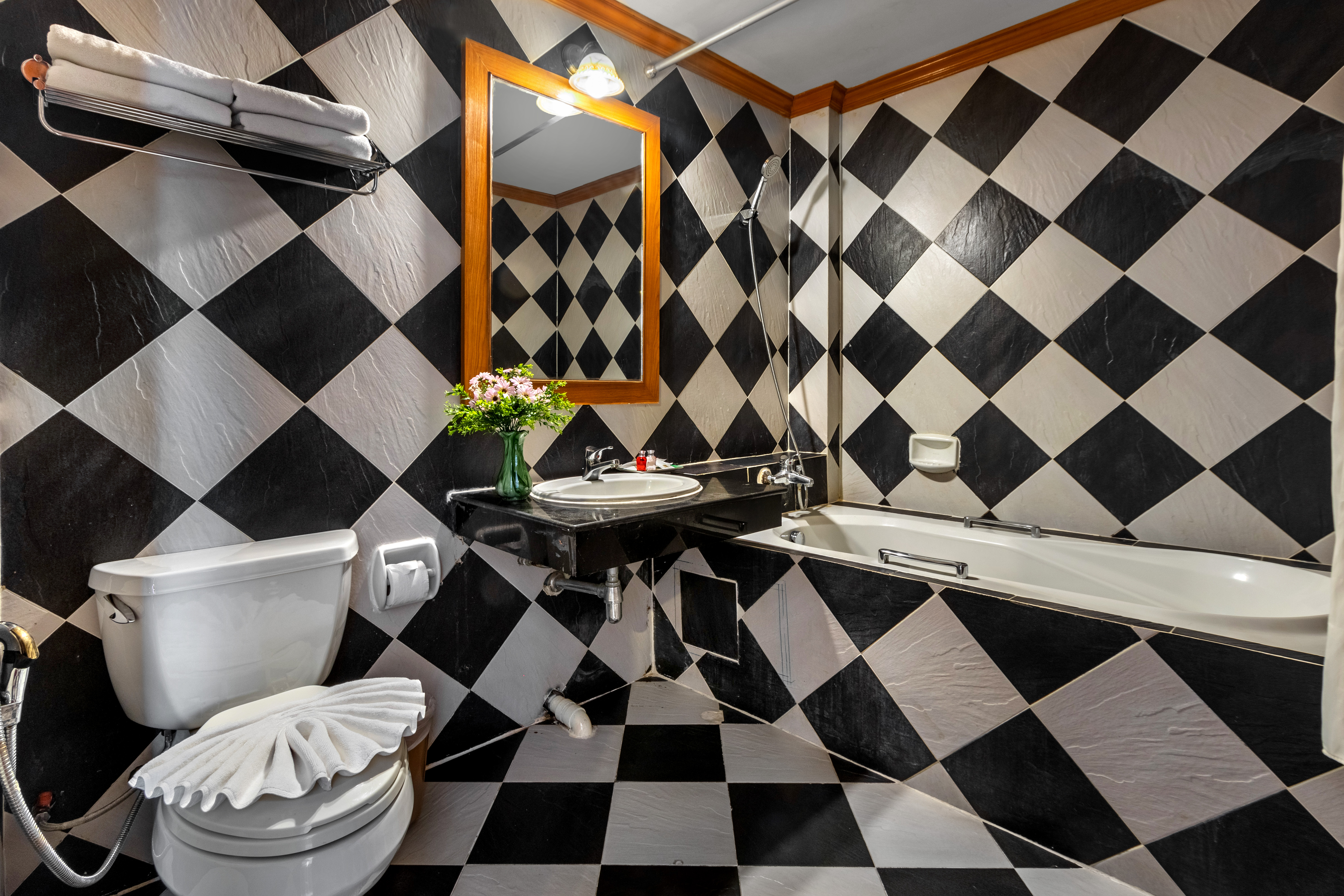 Double Deluxe Two Beds