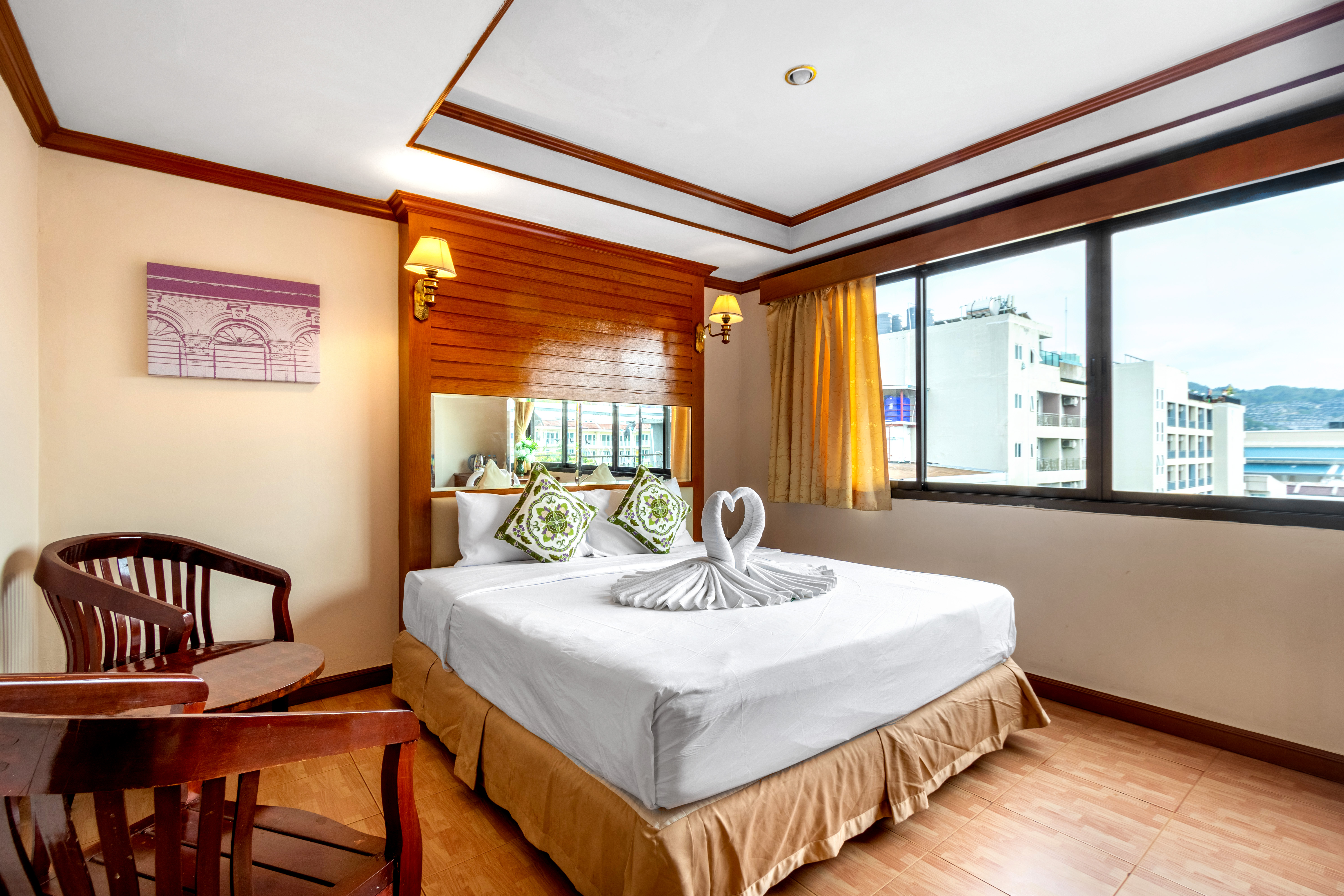 Double Deluxe One Bed