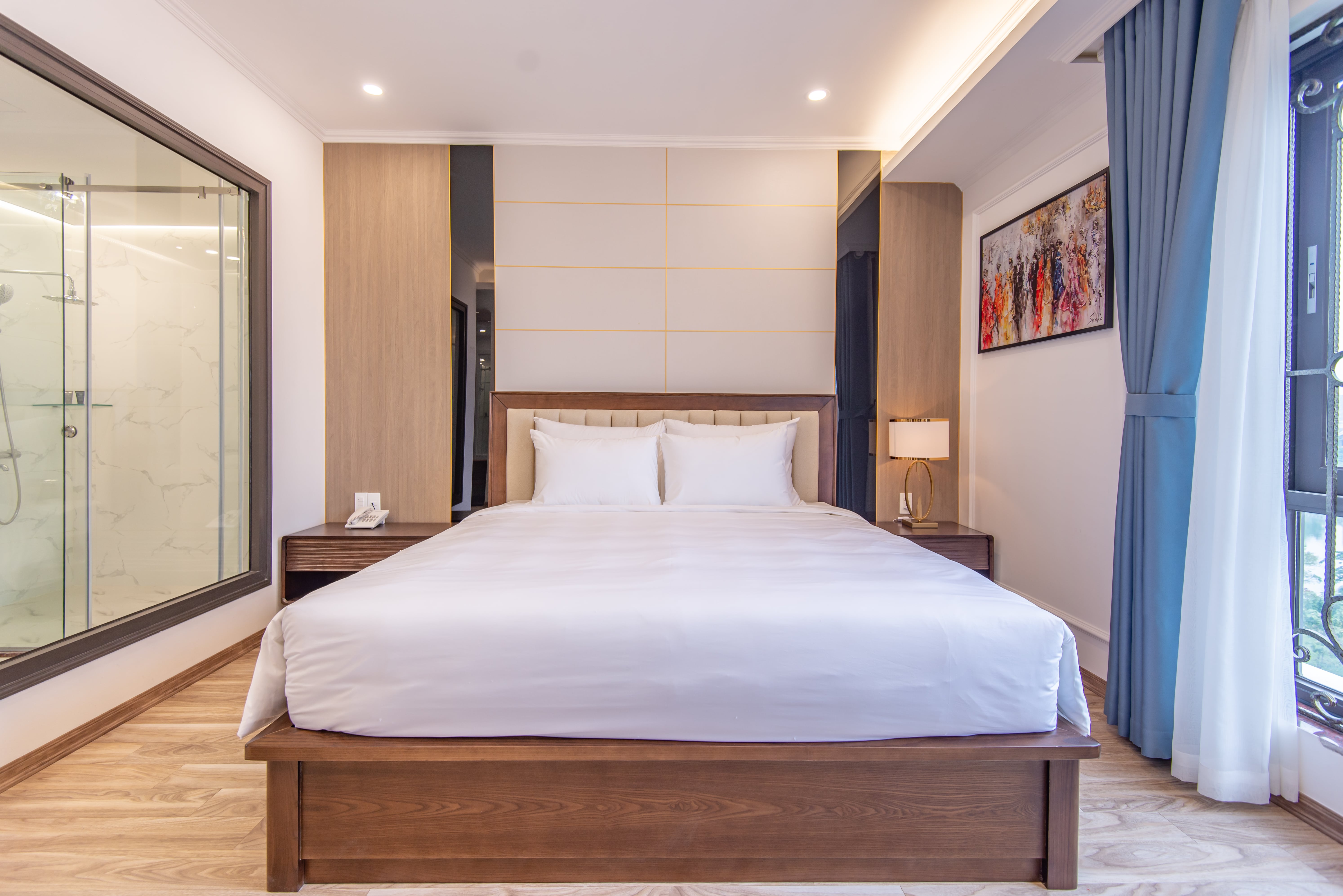 Double Deluxe King Bed