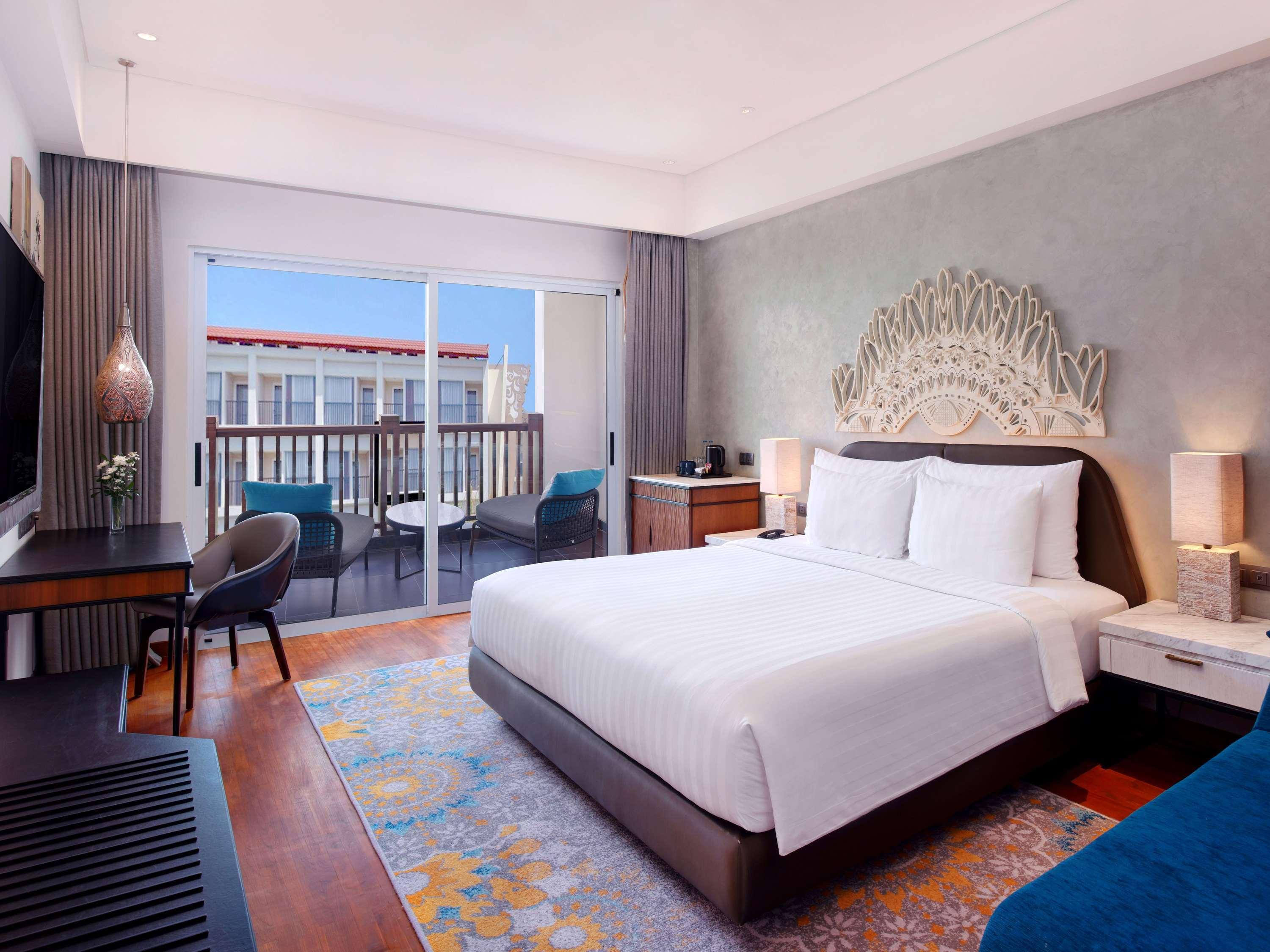 Double Deluxe King Bed