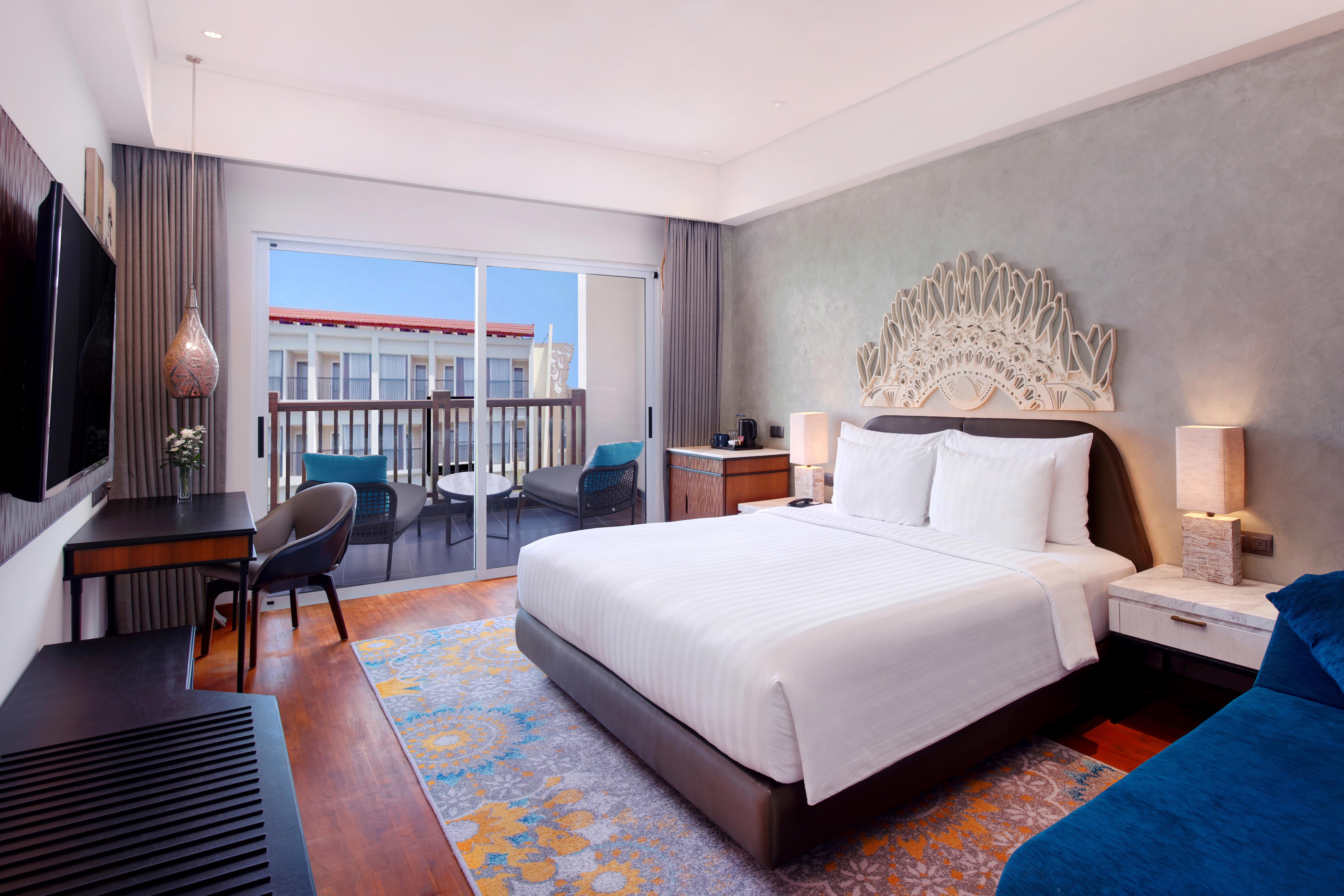 Double Deluxe King Bed