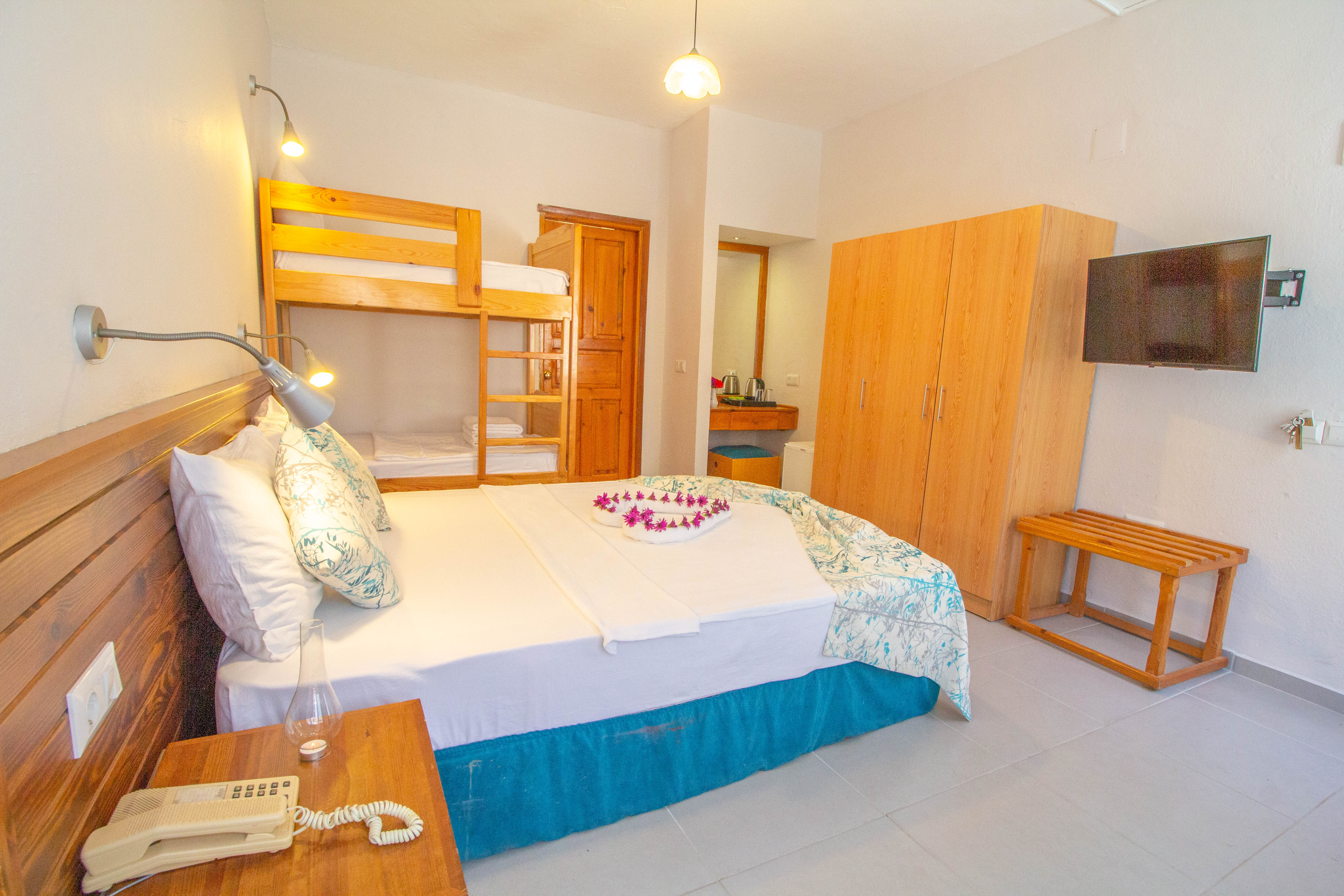 Room Bunk Bed with Shared Bathroom