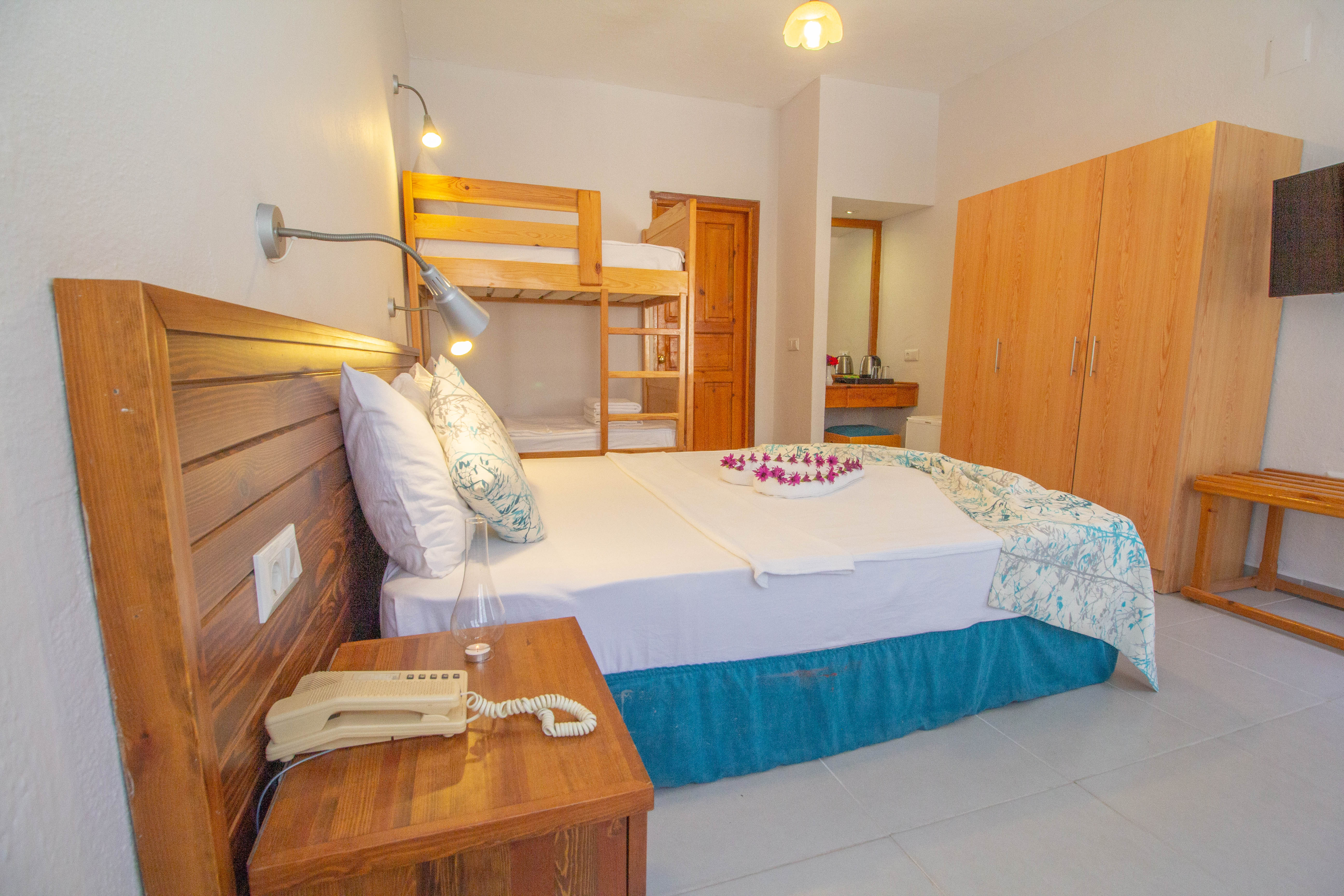 Room Bunk Bed with Shared Bathroom