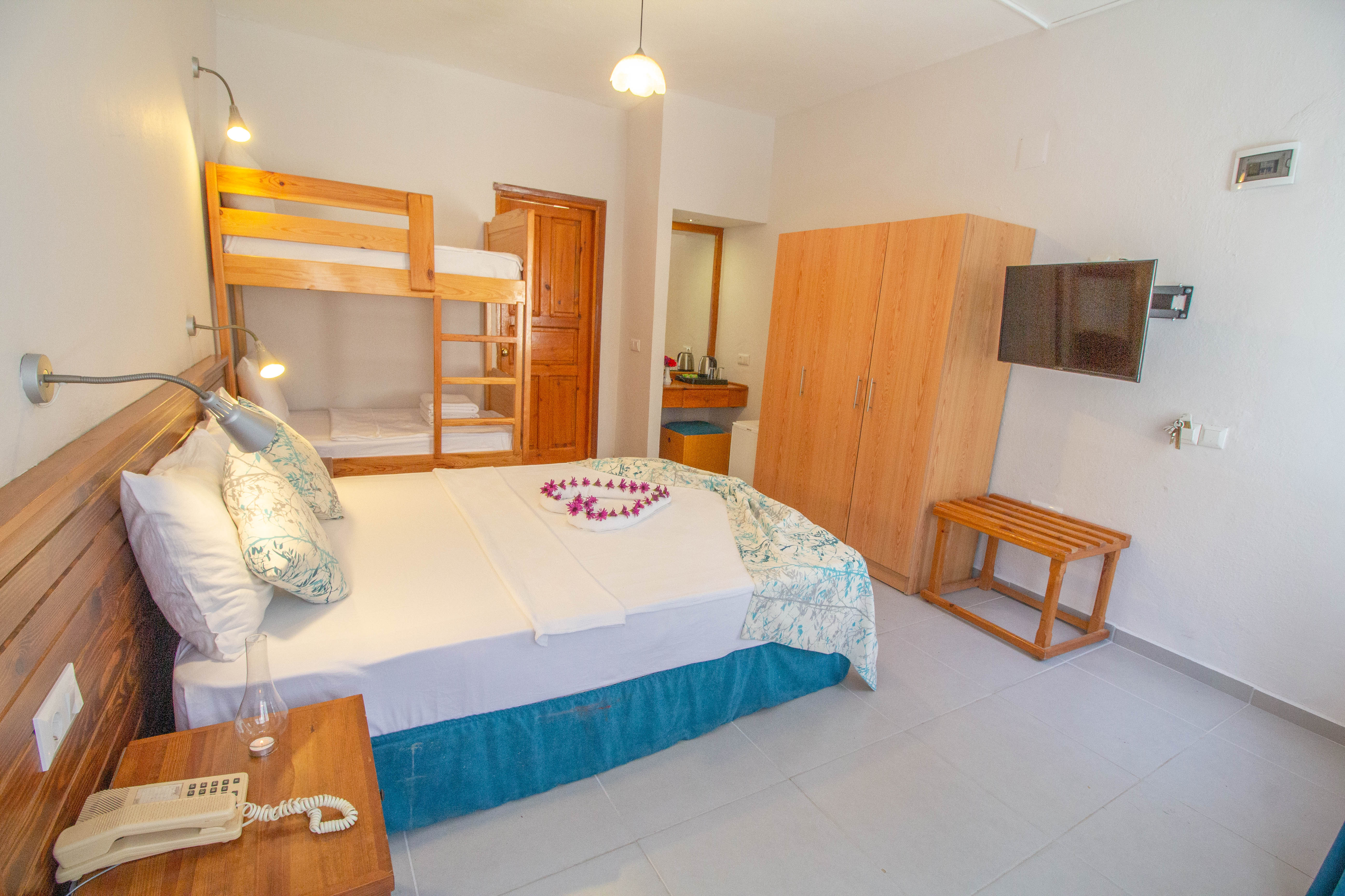 Room Bunk Bed with Shared Bathroom