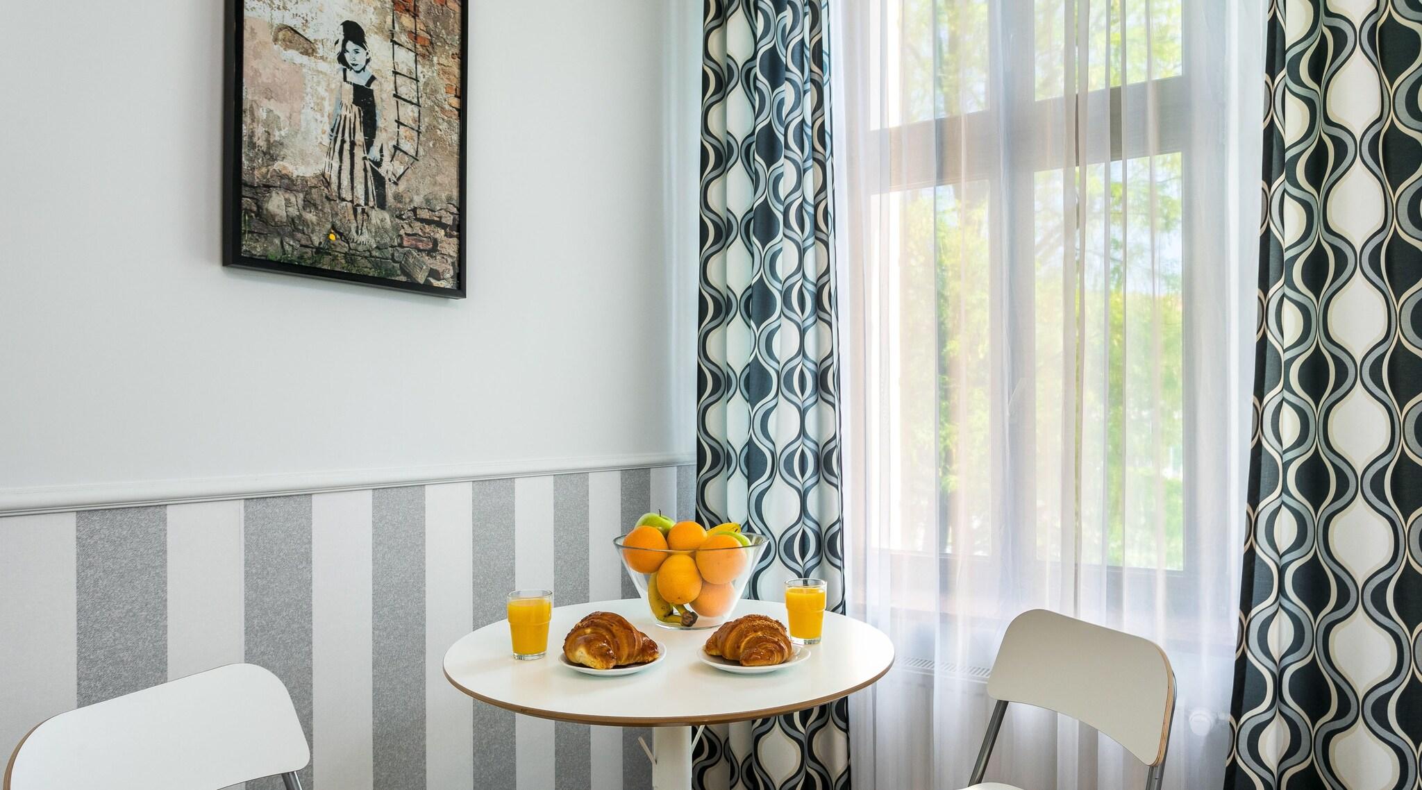 Studio Deluxe with Views