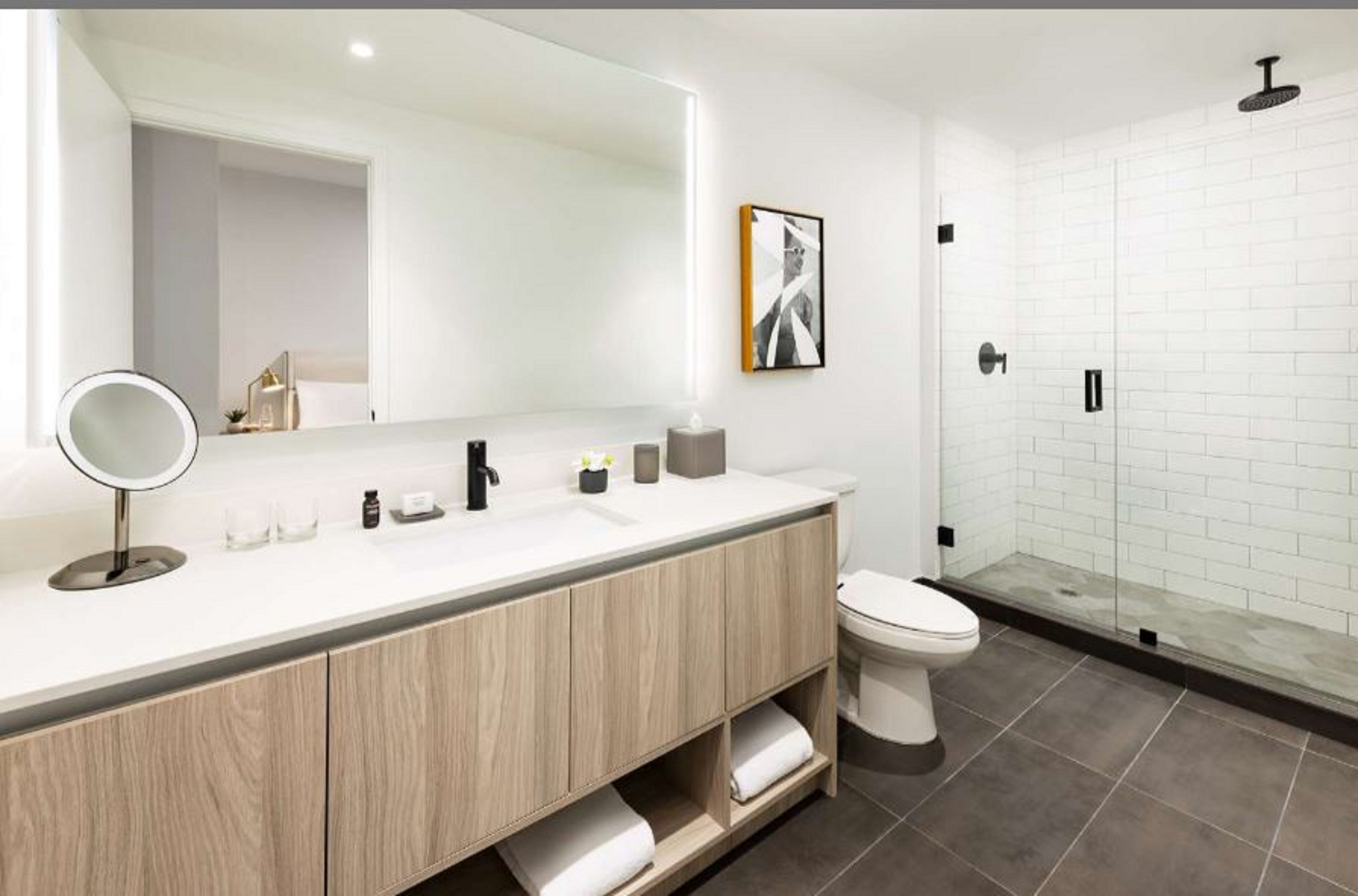 Suite Three Bedrooms with Views