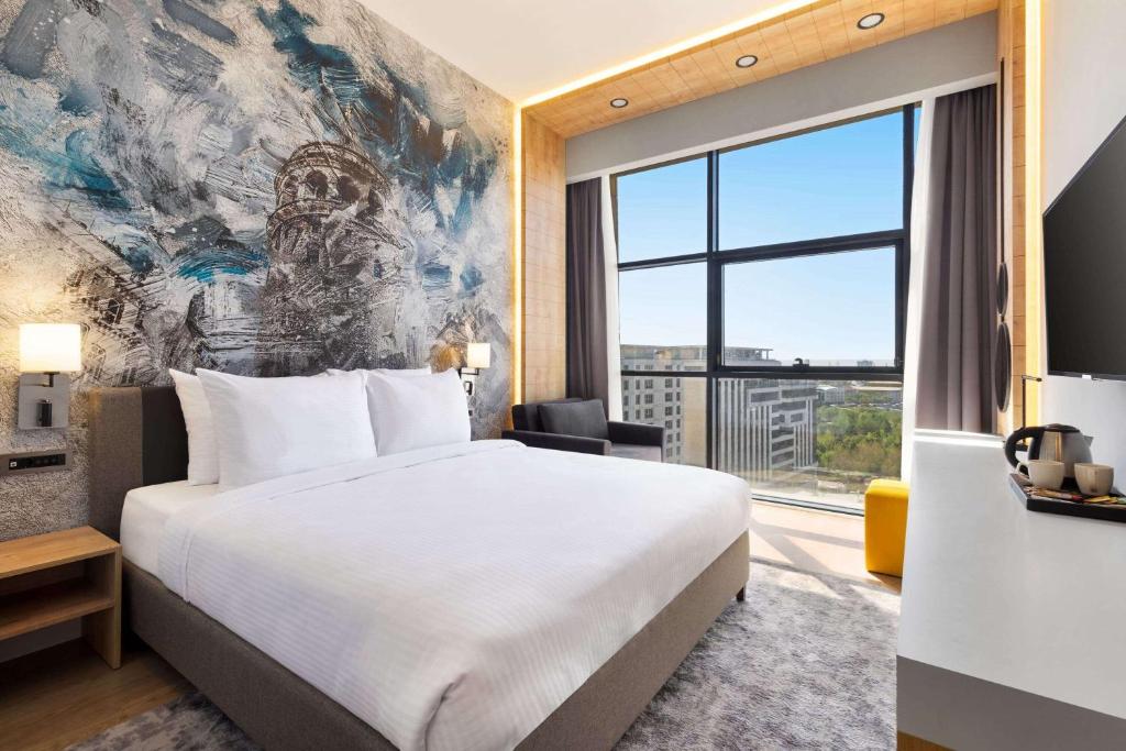 Junior Suite with Balcony