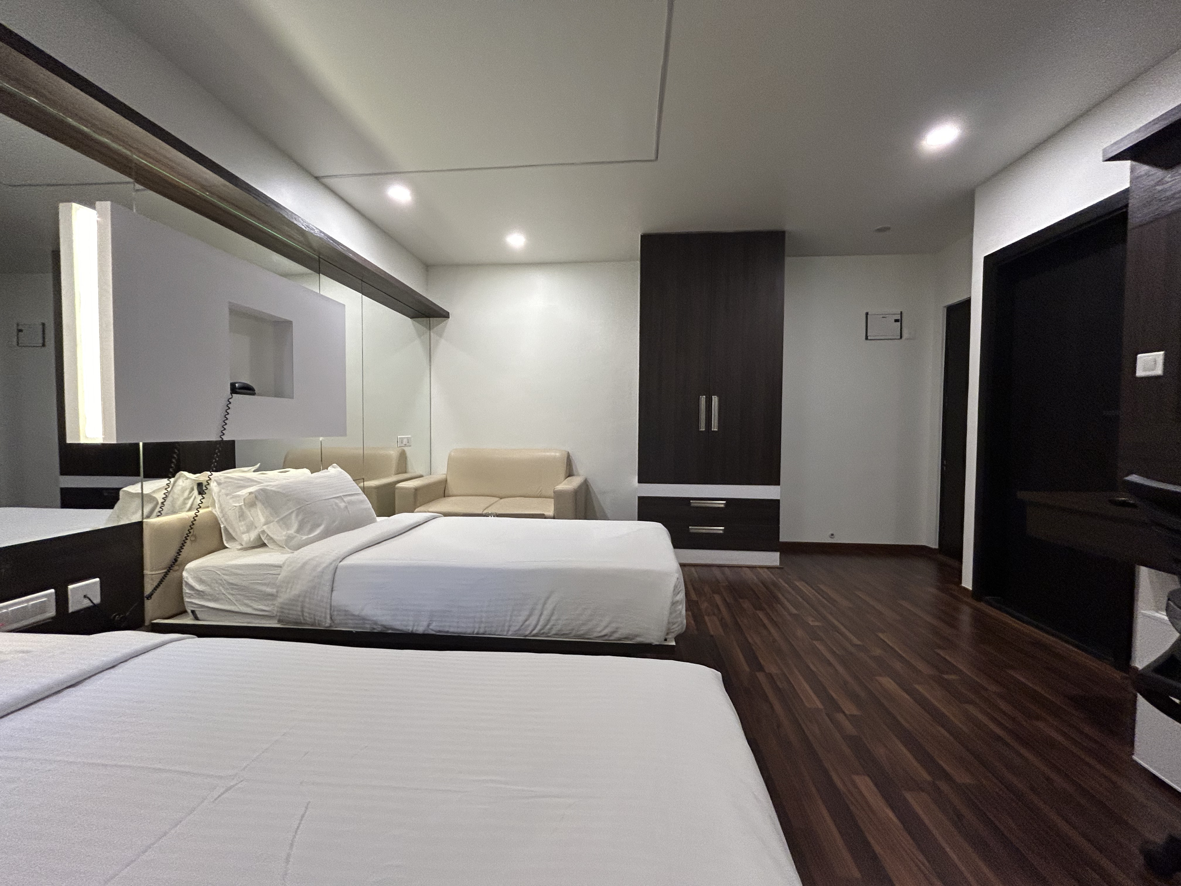 Double or Twin Deluxe