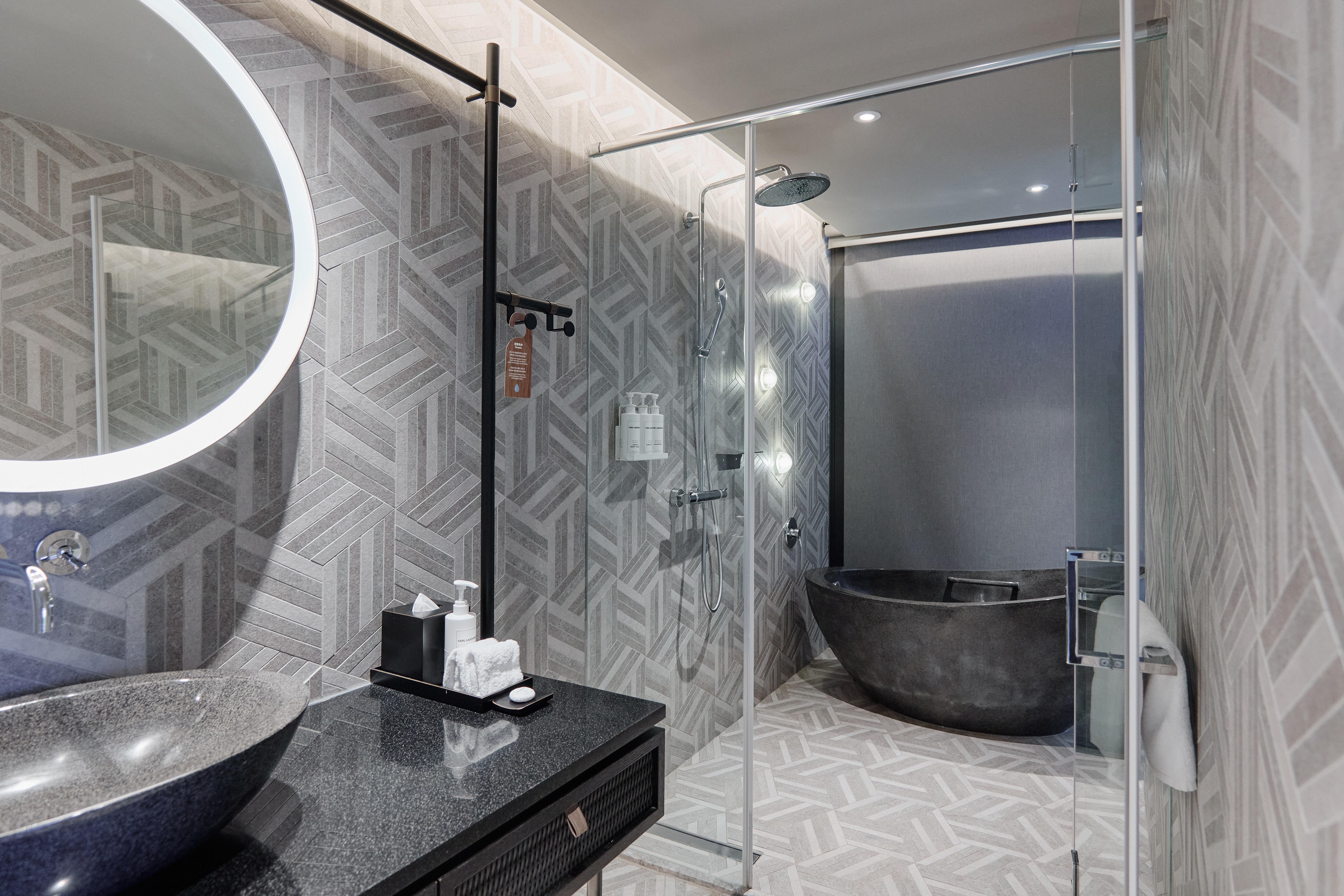 Double Premium King Bed