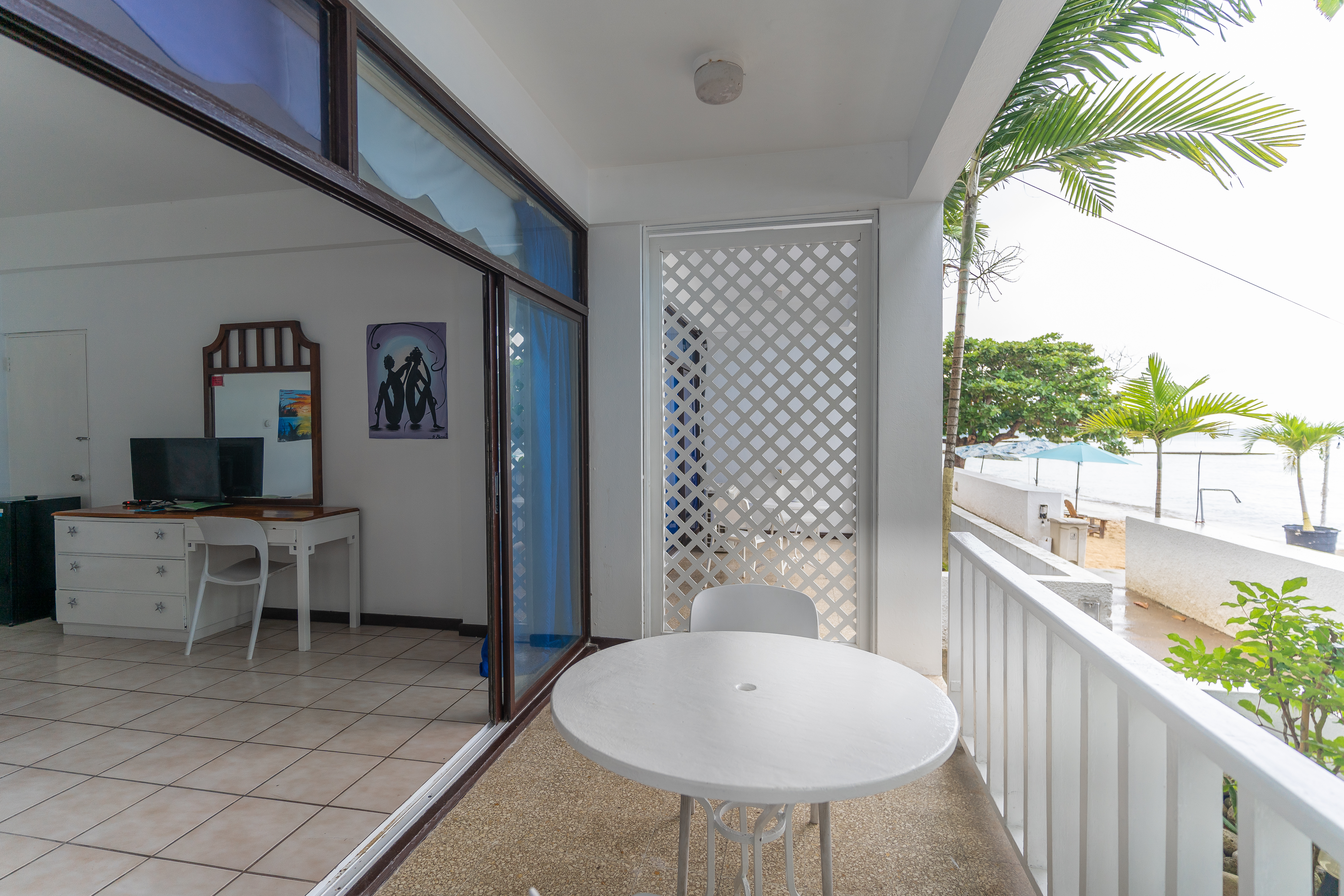 Double King Size Bed