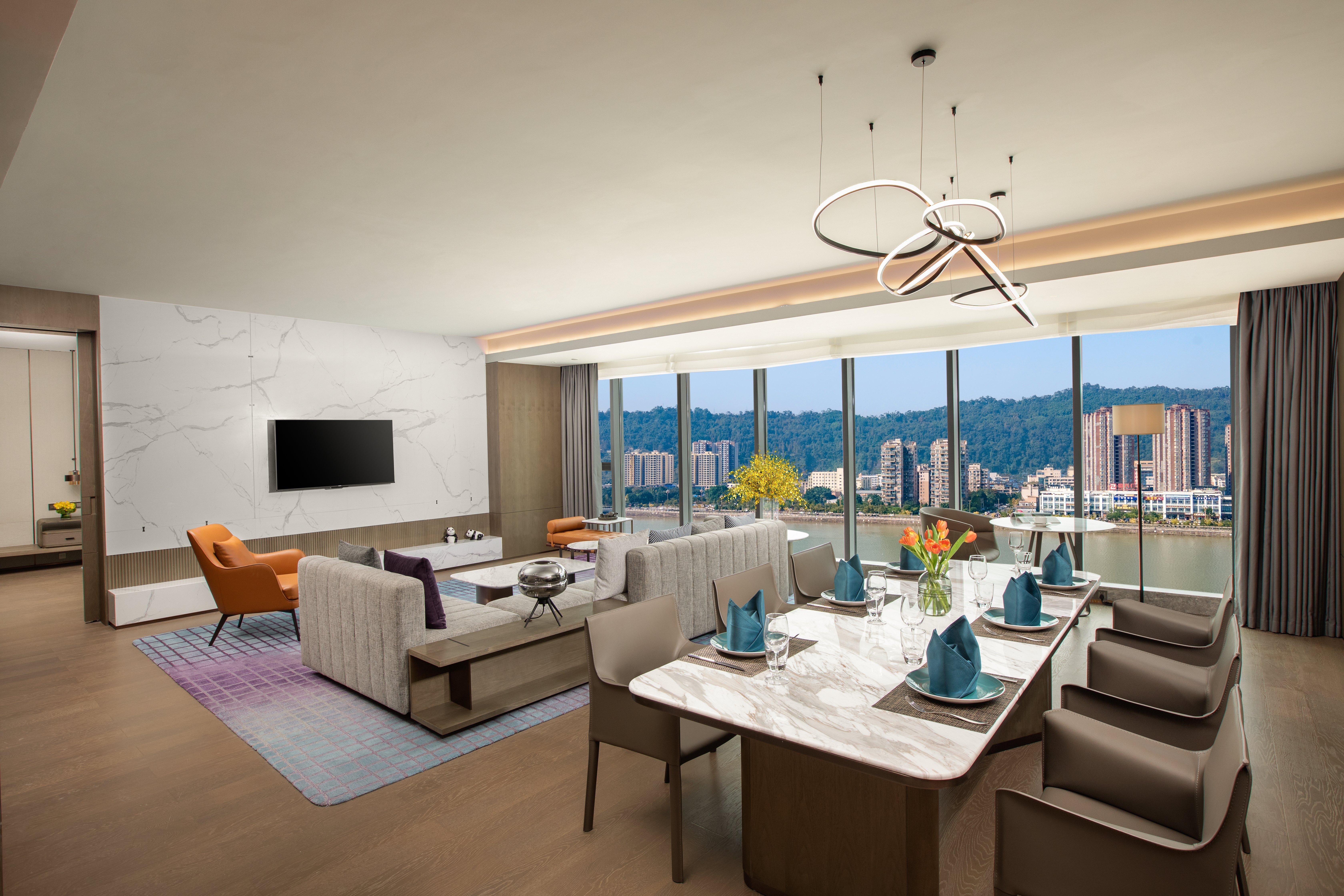 Suite King Bed One Bedroom 