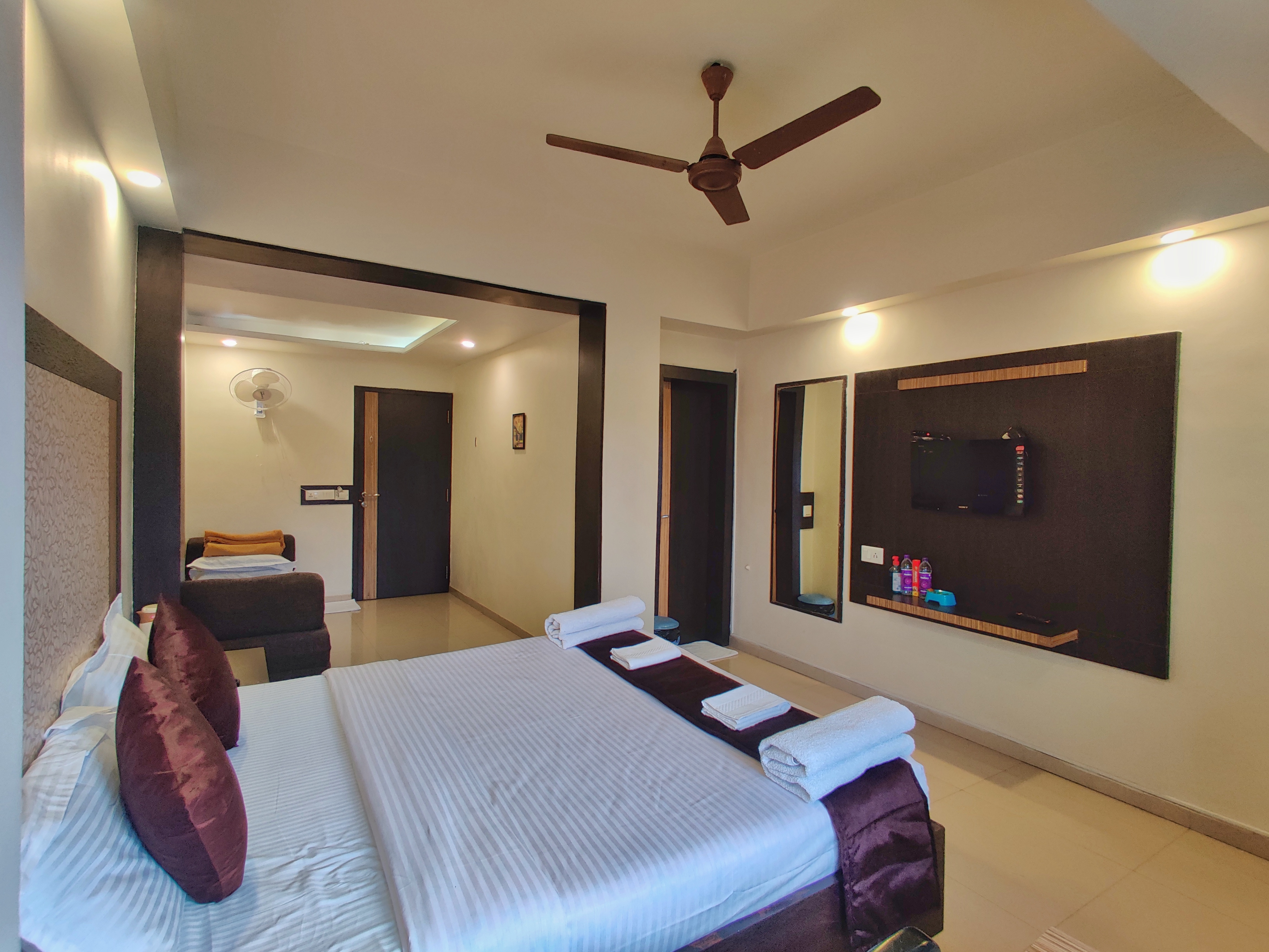 Double or Twin Deluxe