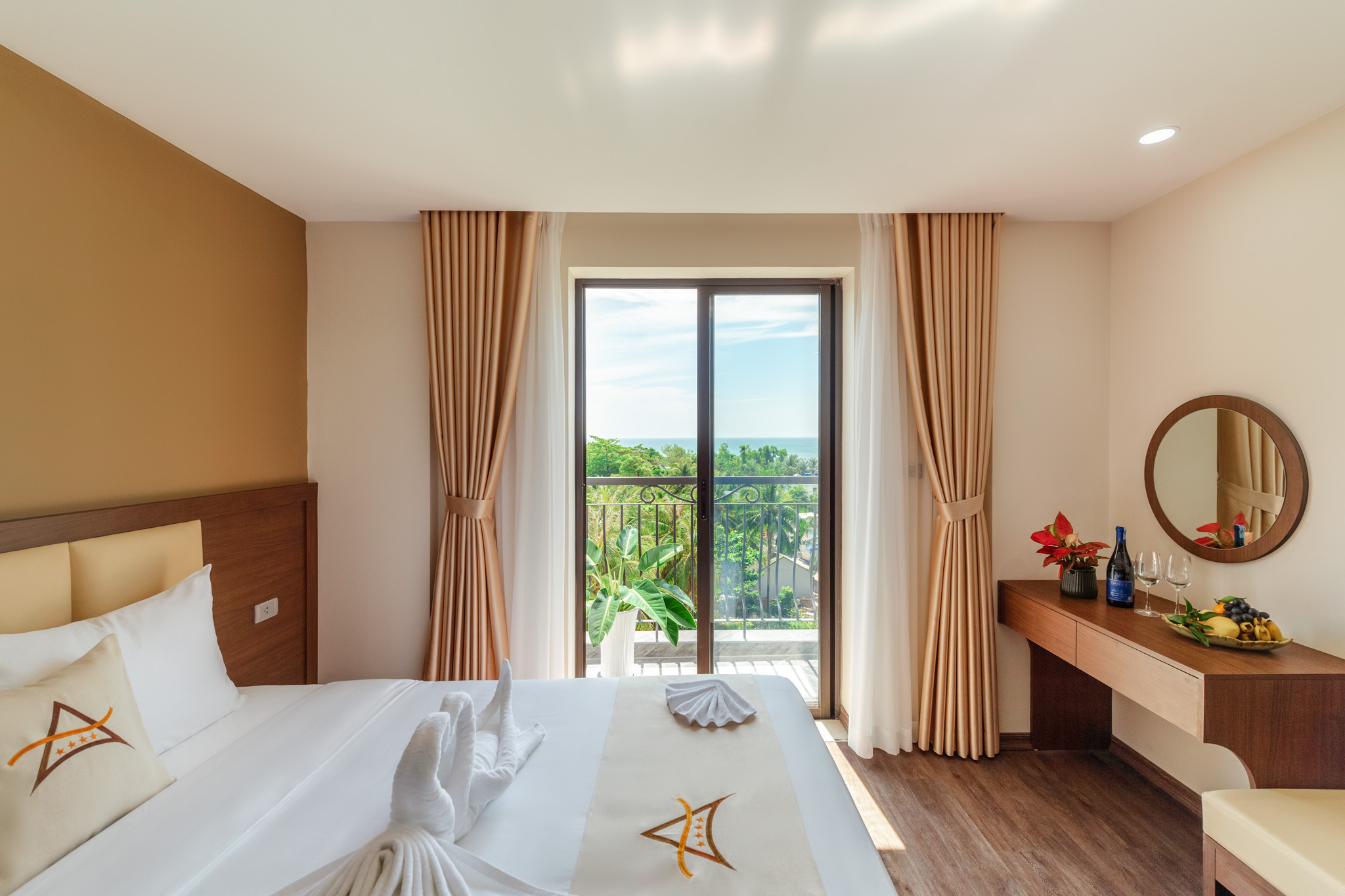 Double or Twin Deluxe Sea View