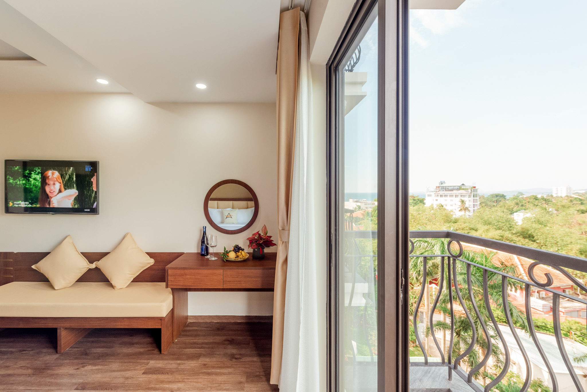 Double or Twin Deluxe Sea View