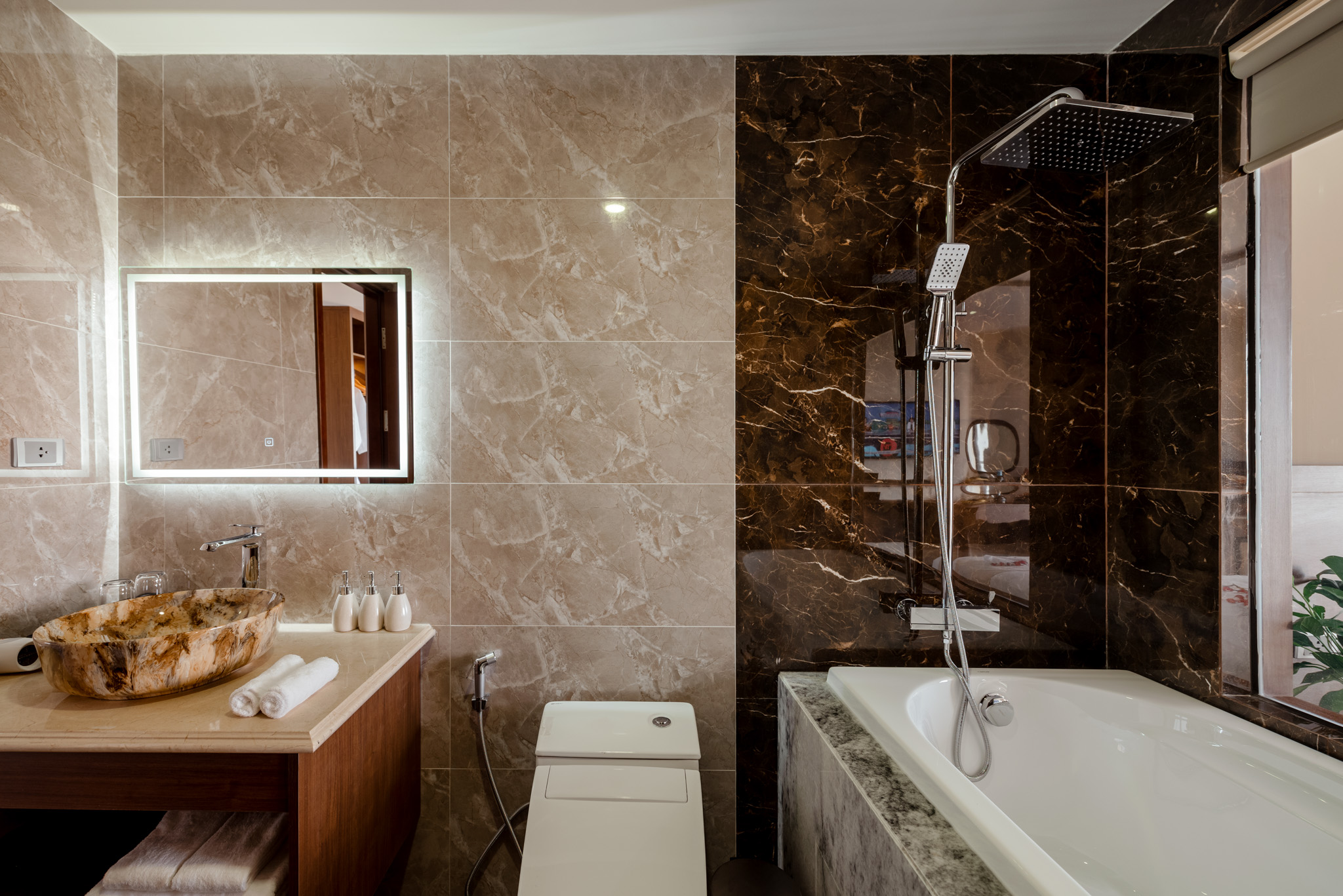 Suite Two Bedrooms Two Bathrooms