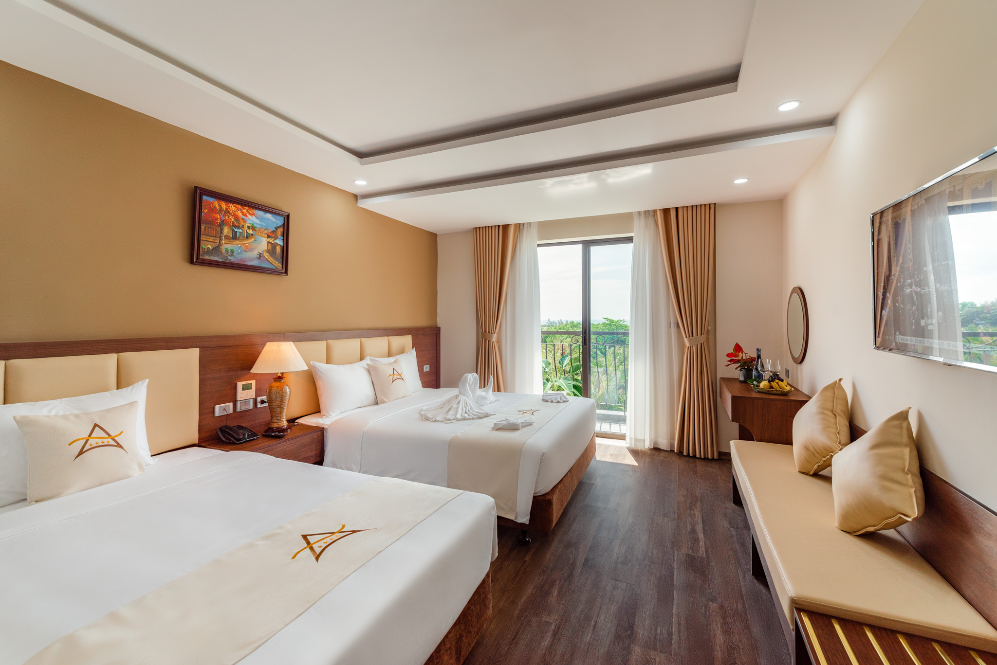 Family Room Two Queen Beds