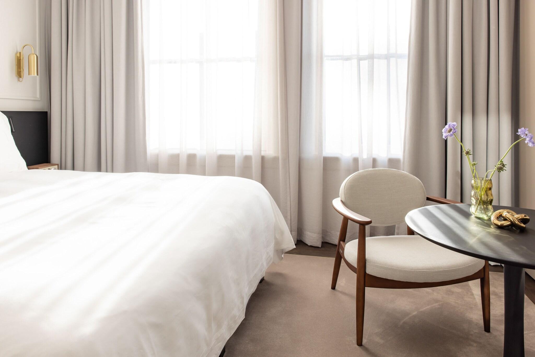 Double Superior King Bed