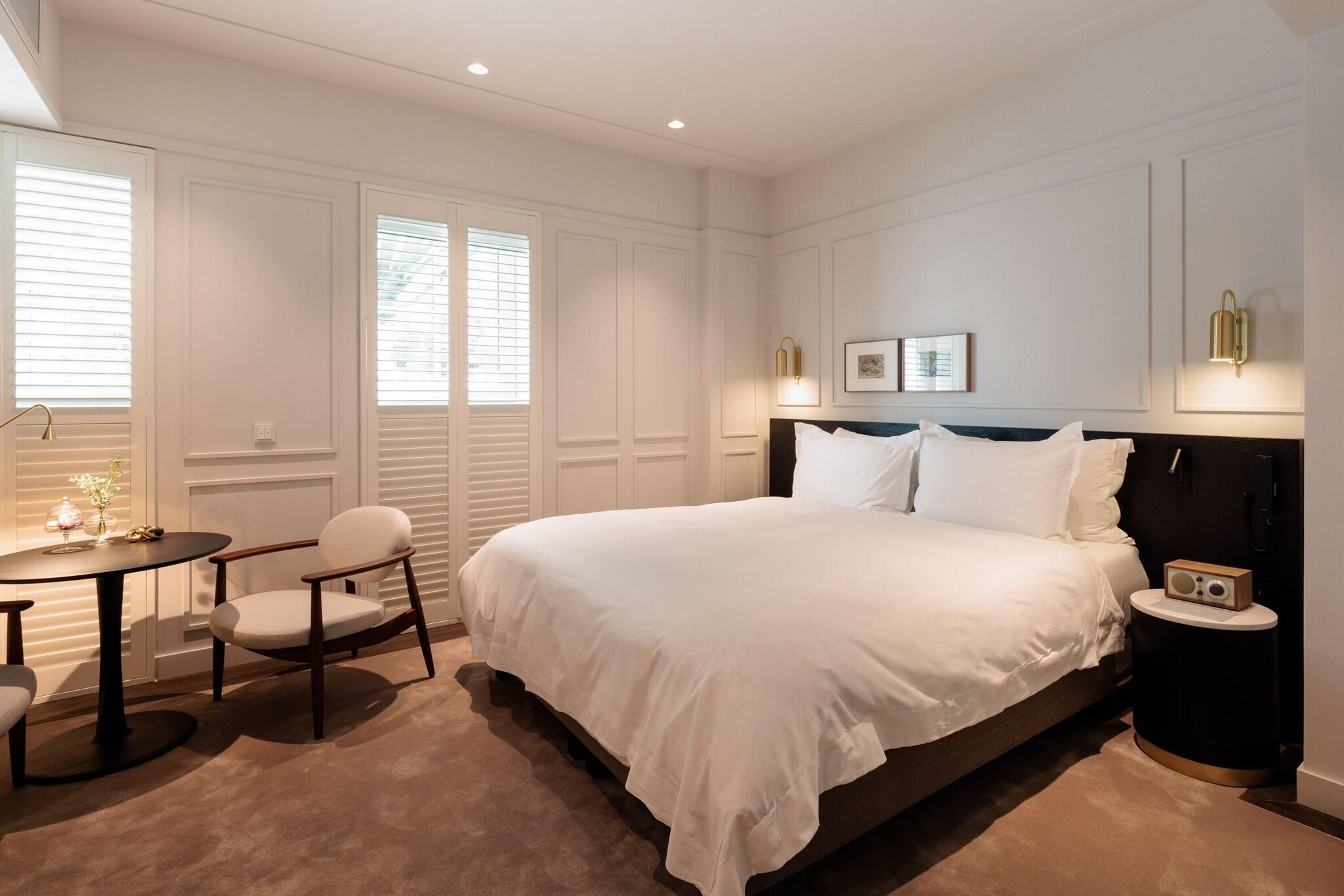 Double King Size Bed