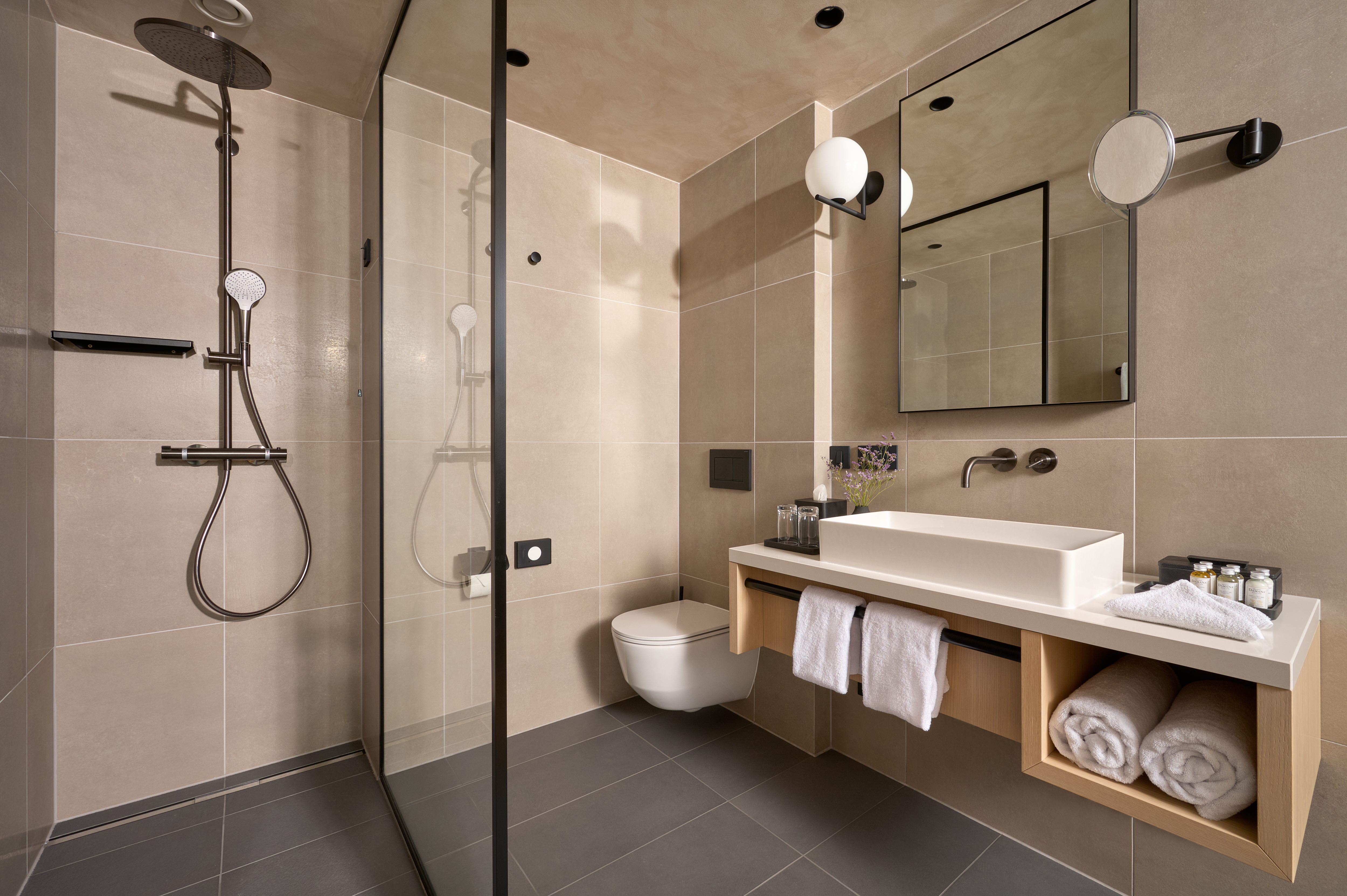 Twin Superior City View