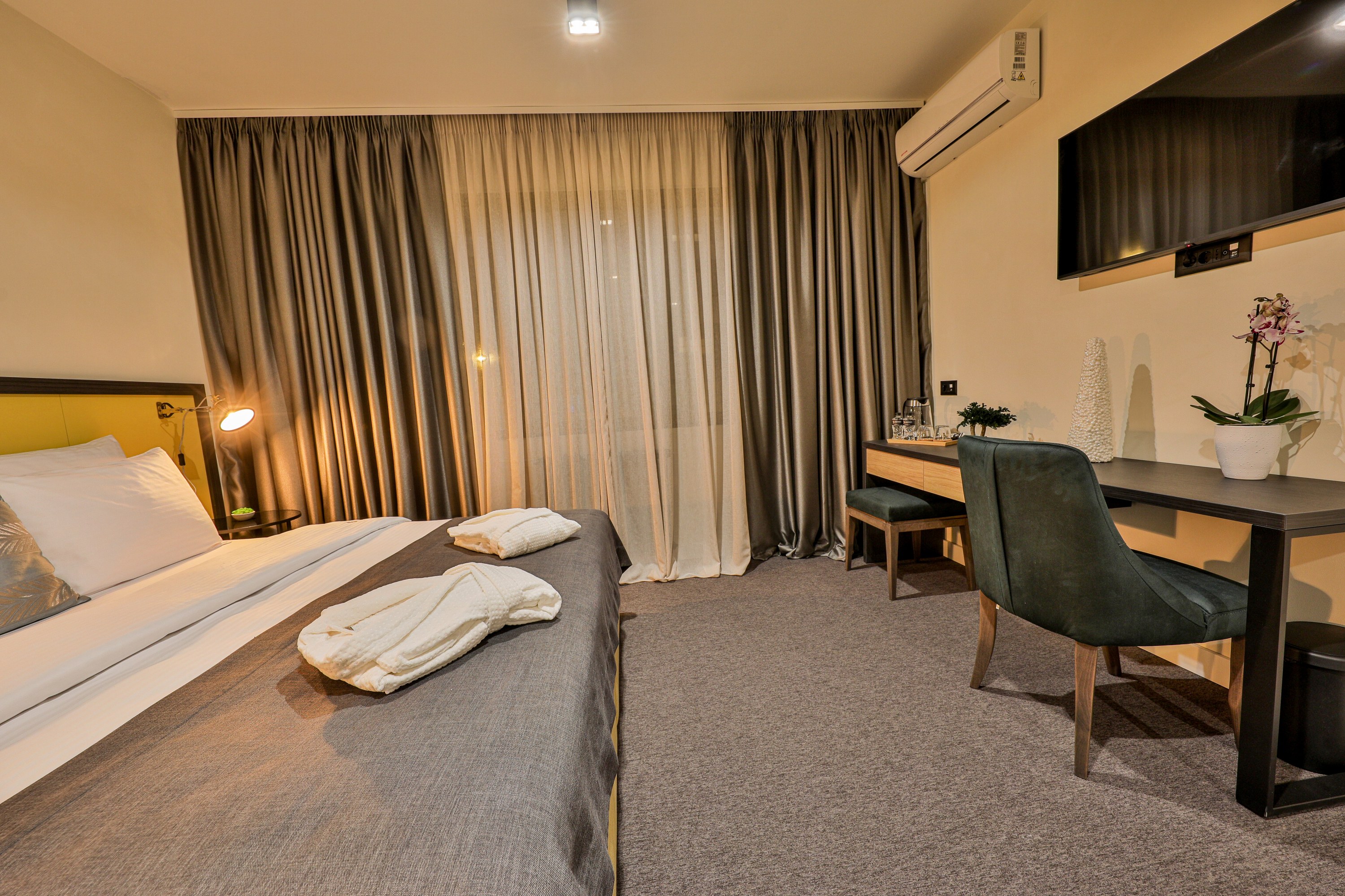 Double or Twin Superior