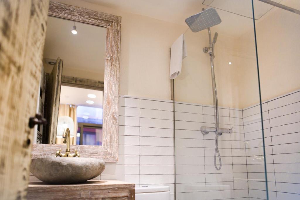 Apartment Capacity 6