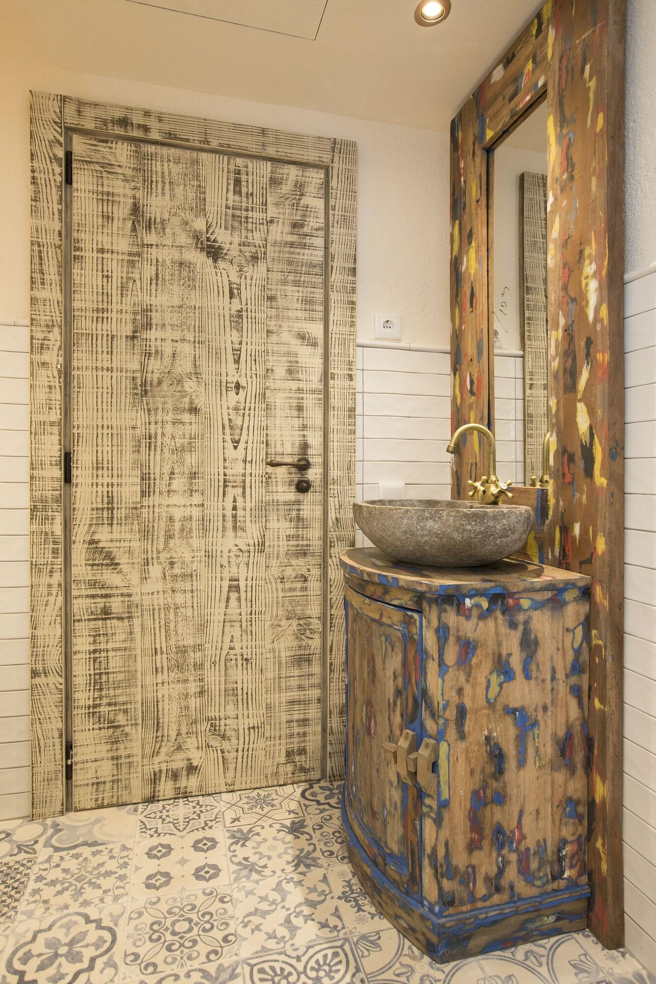 Apartment Capacity 6