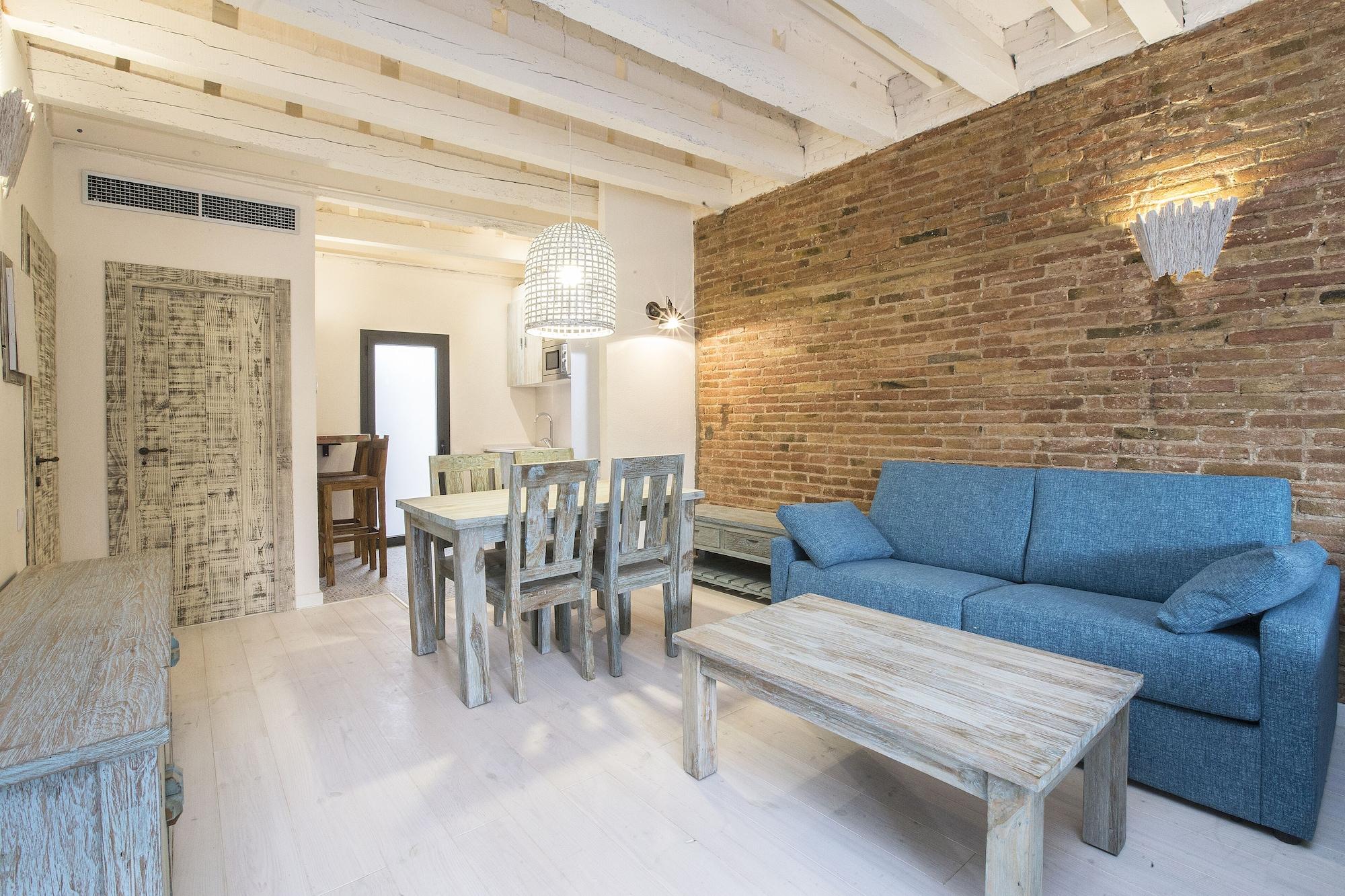 Apartment Capacity 6