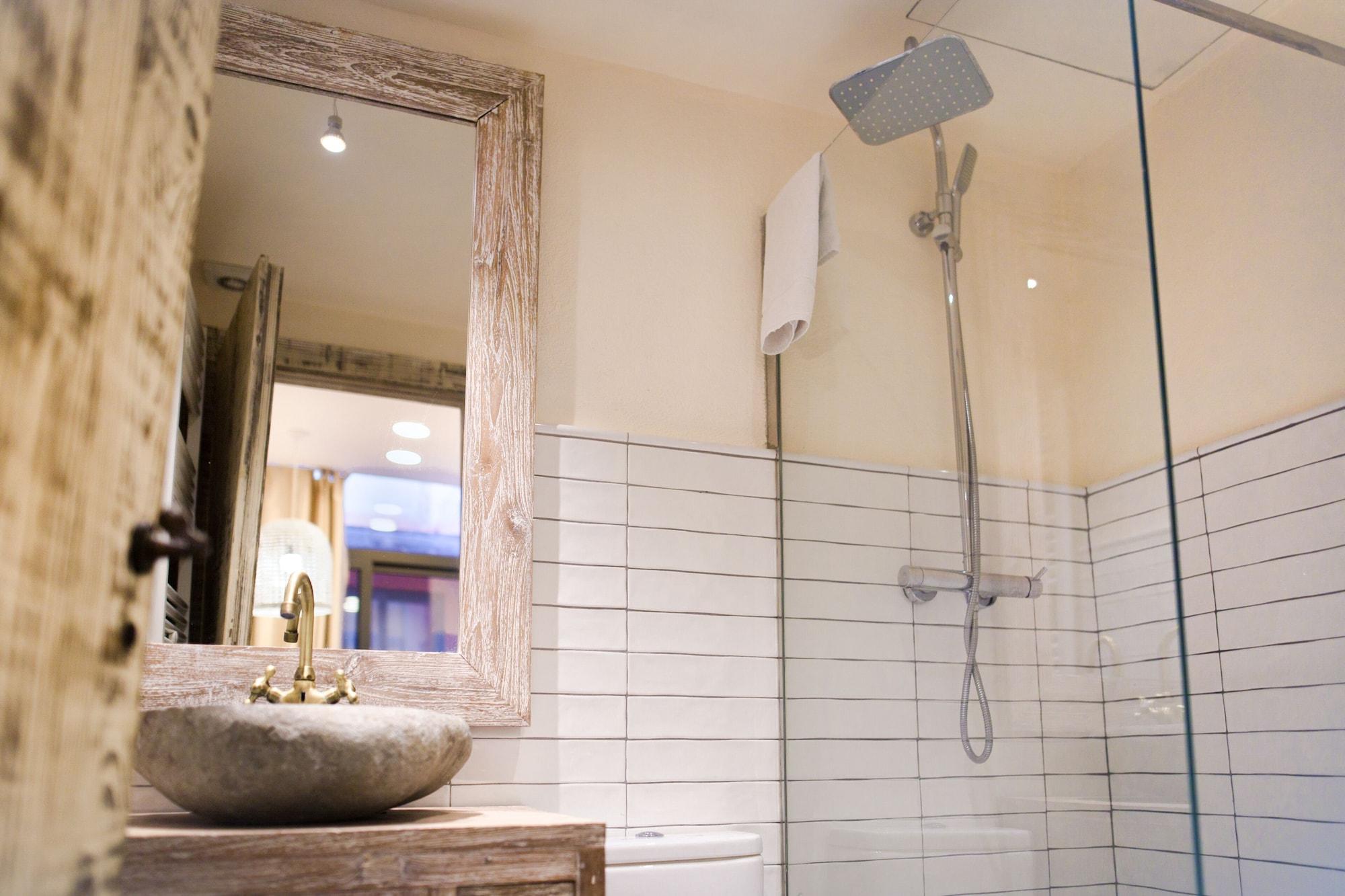 Apartment Capacity 4