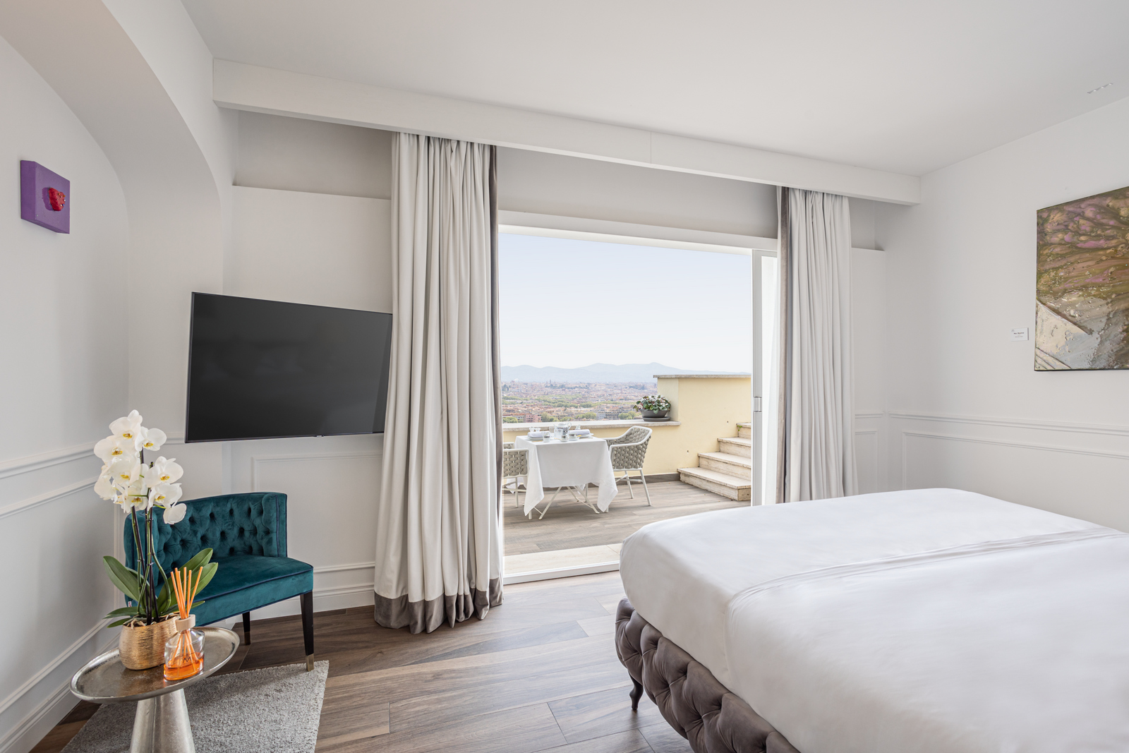 Junior Suite with Views