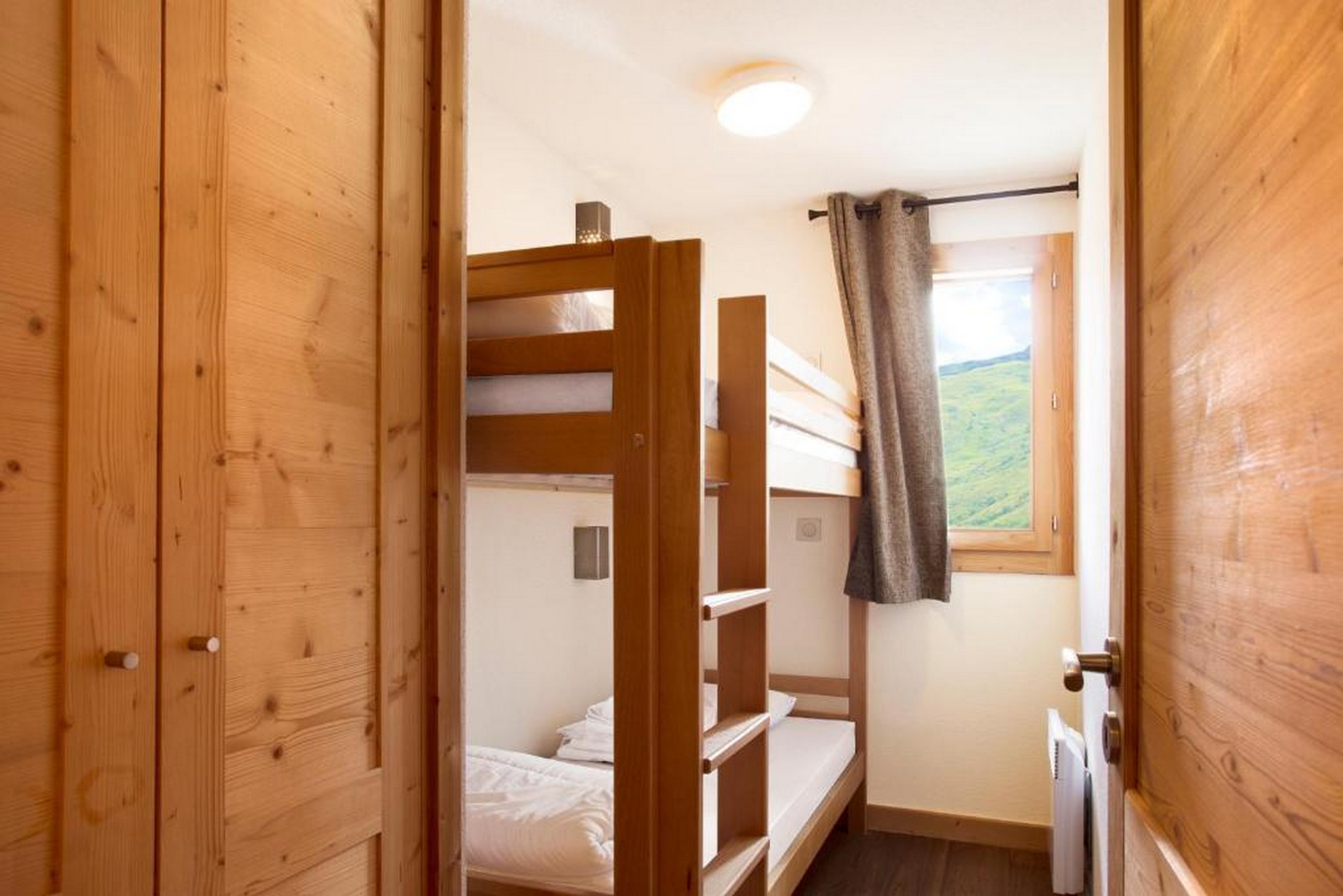 Apartment Capacity 8