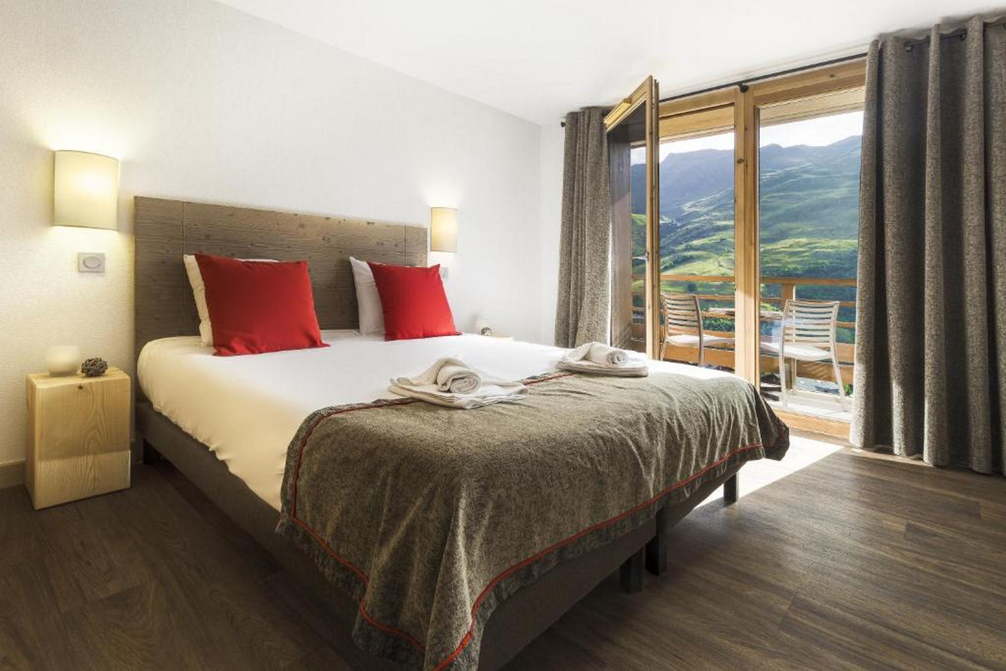 Family Room Capacity 6