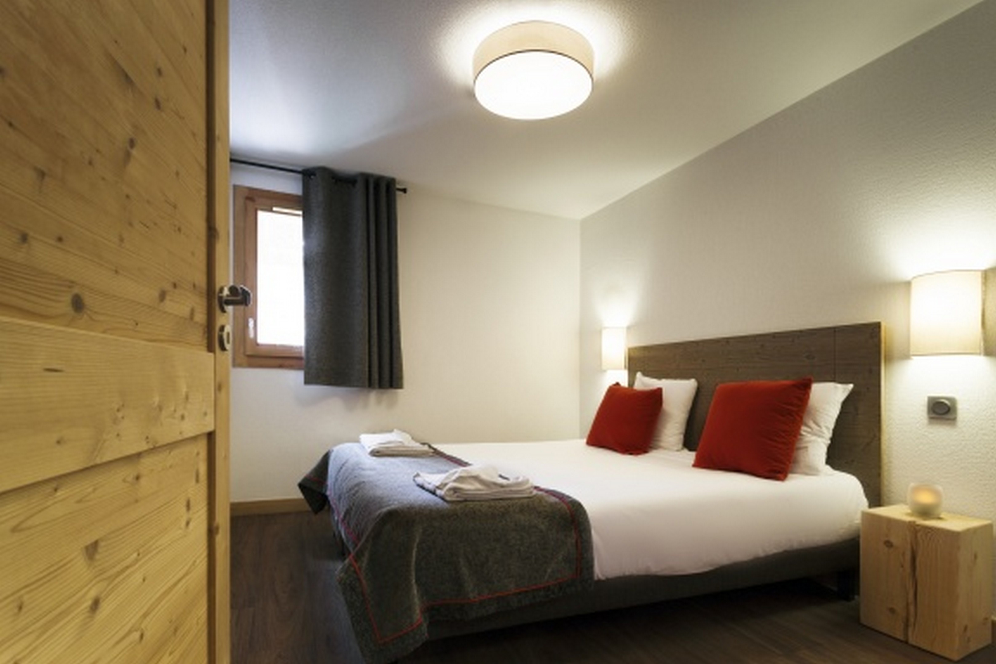 Family Room Capacity 6