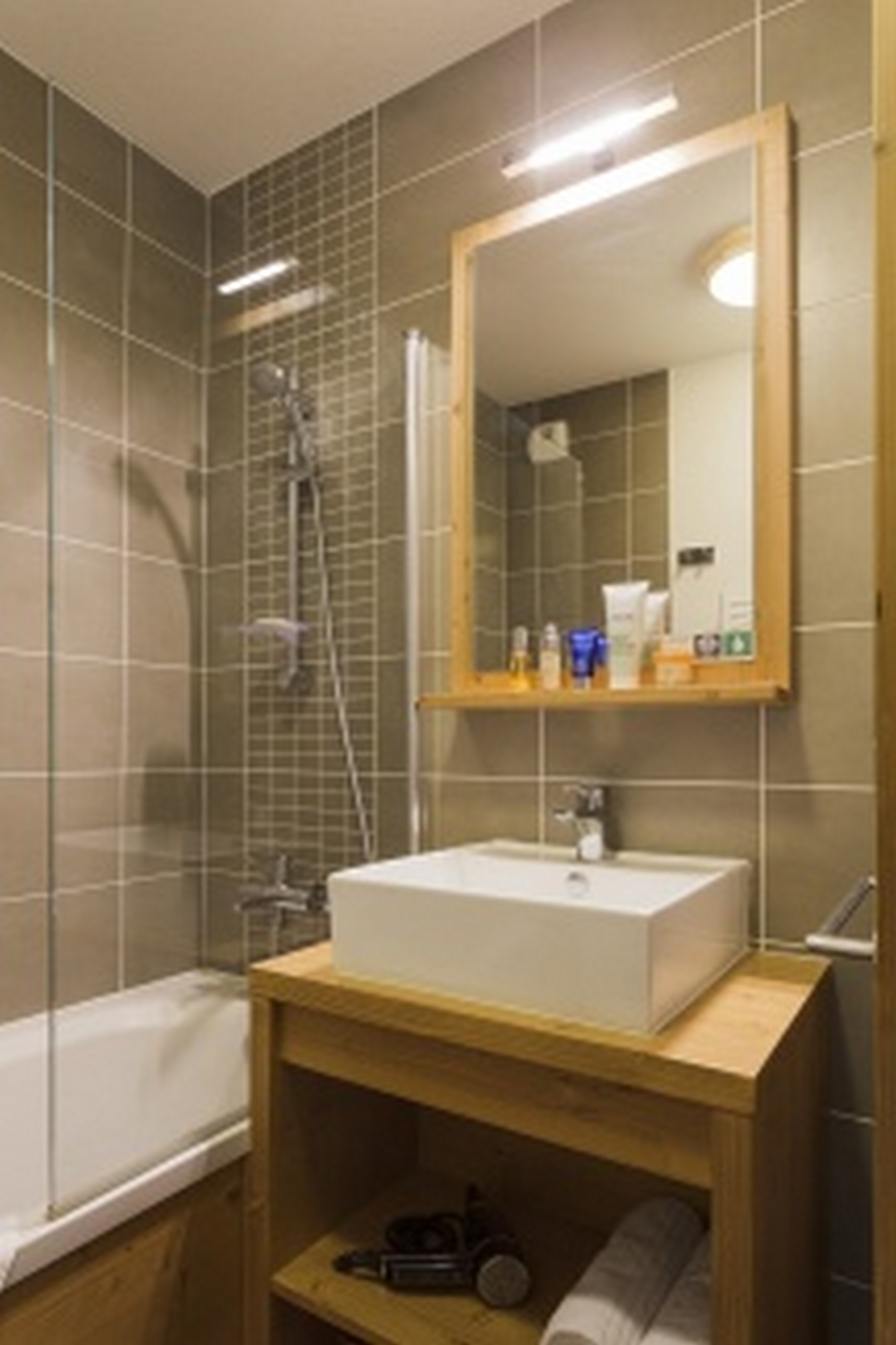 Apartment Capacity 4