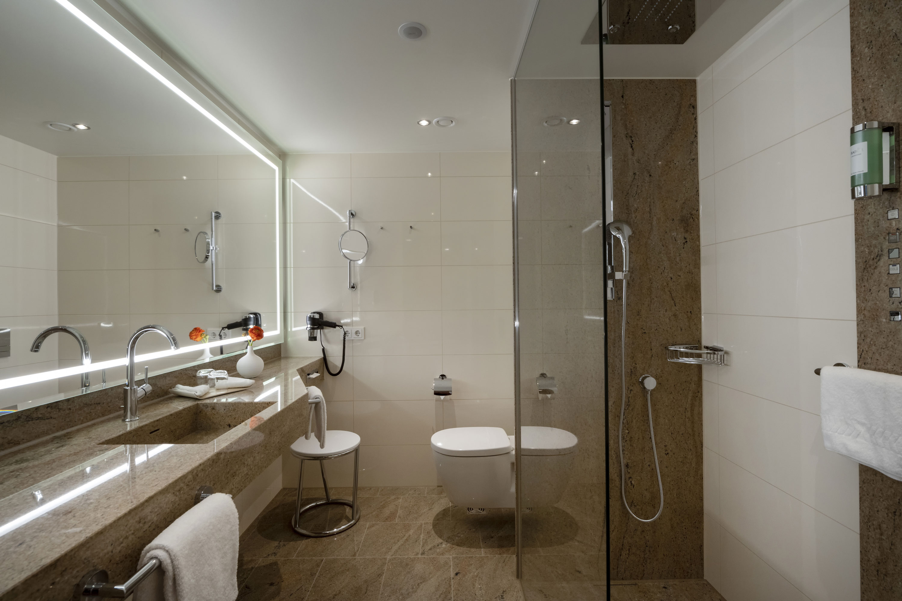 Family Room Capacity 1