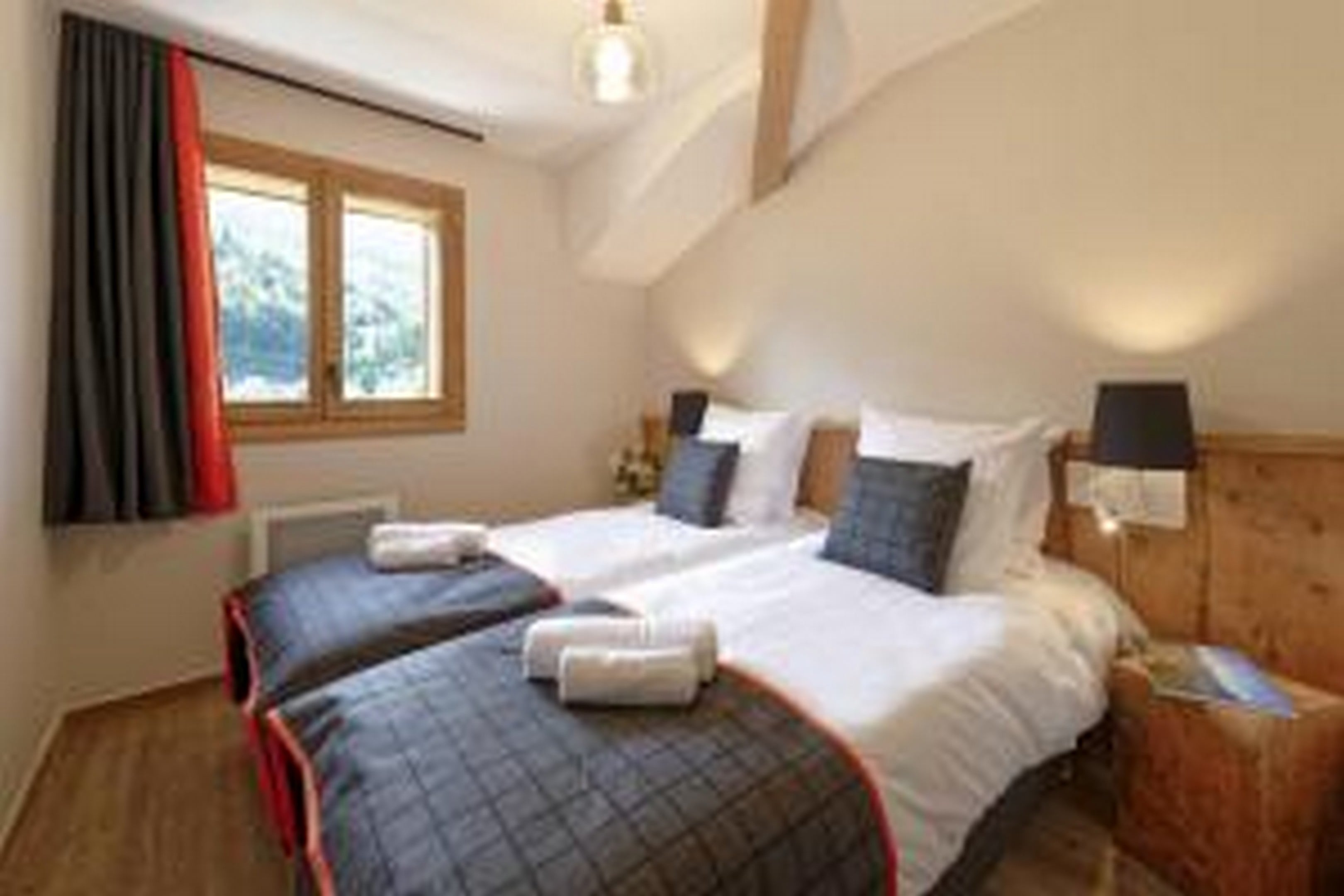 Apartment Capacity 4