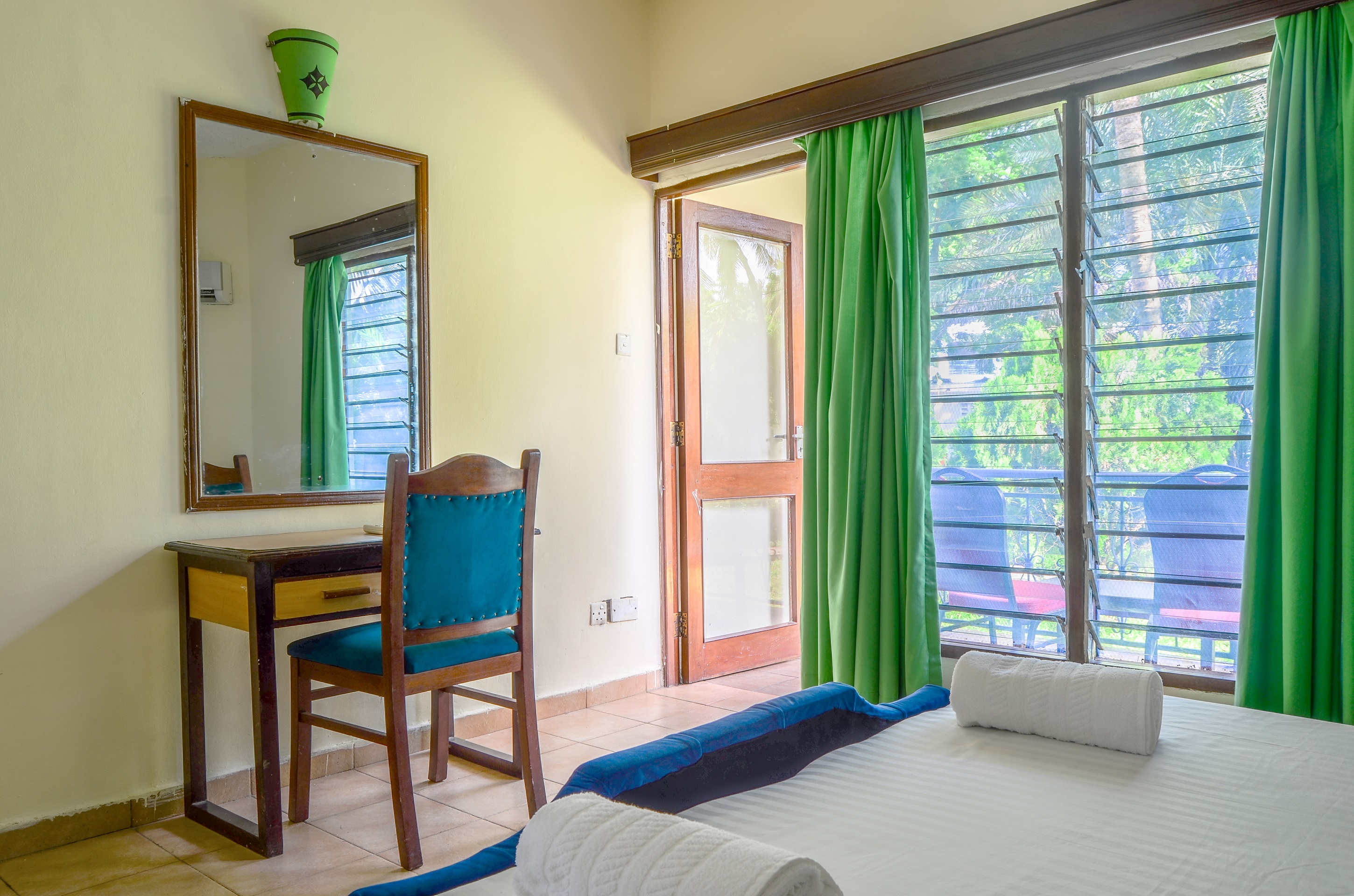 Apartment Classic Garden View