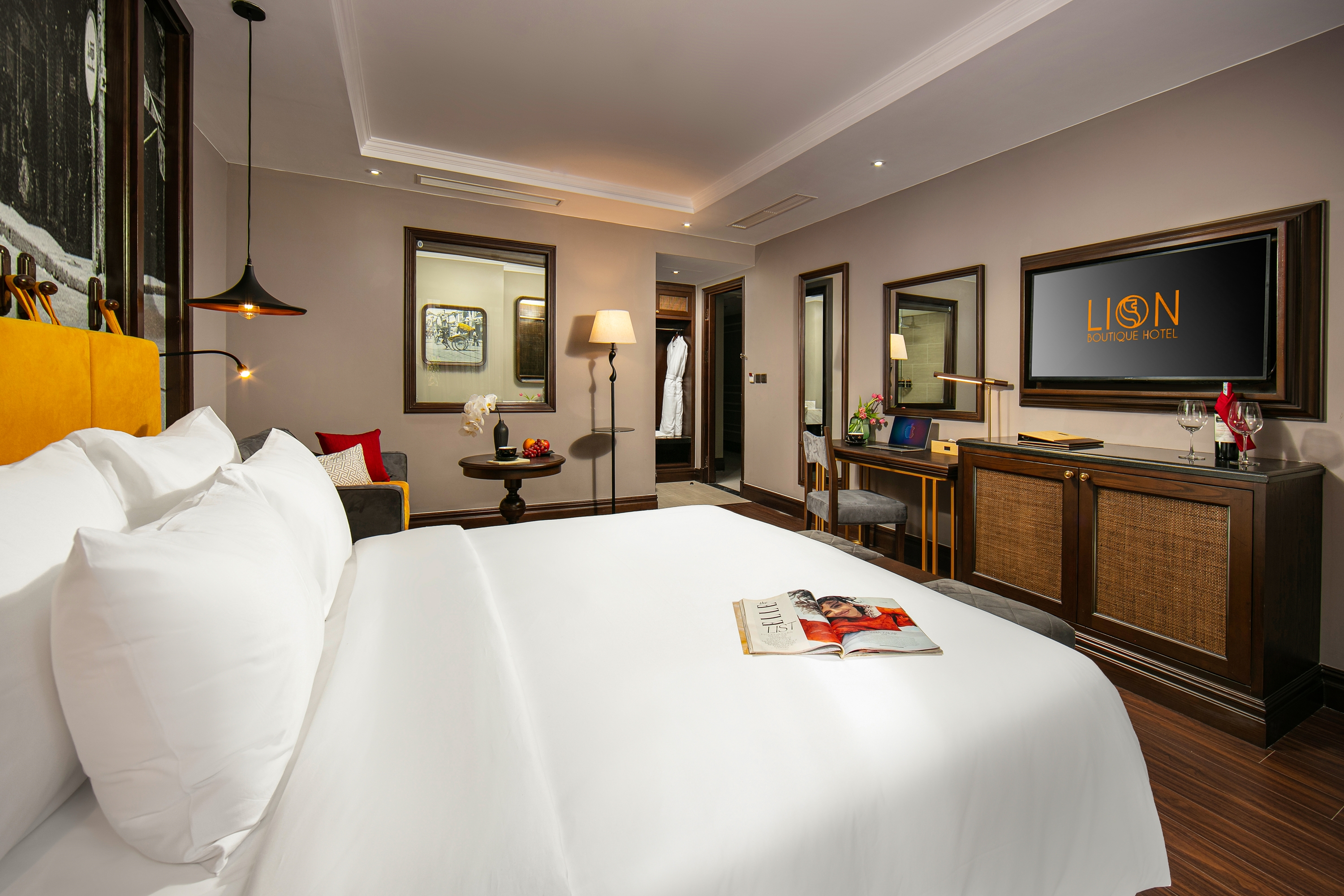 Double Premier City View