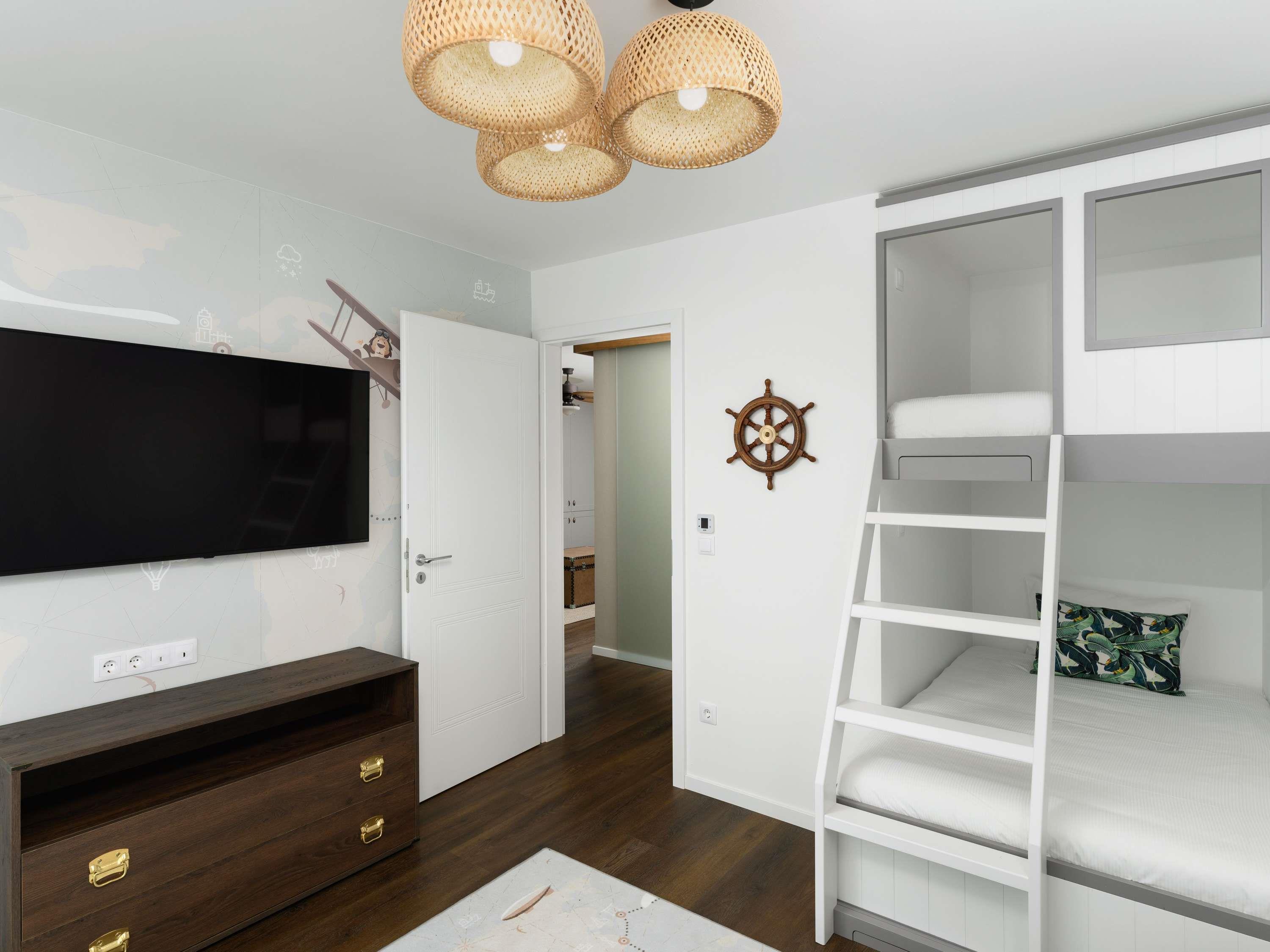 Junior Suite Deluxe King Bed